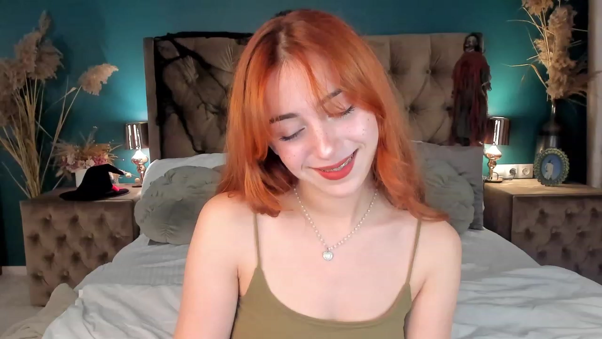 Gallery image thumbnail from ElsaYoung's myfreecams stream on, 11/02/2023, 13:45 image 12 of 20