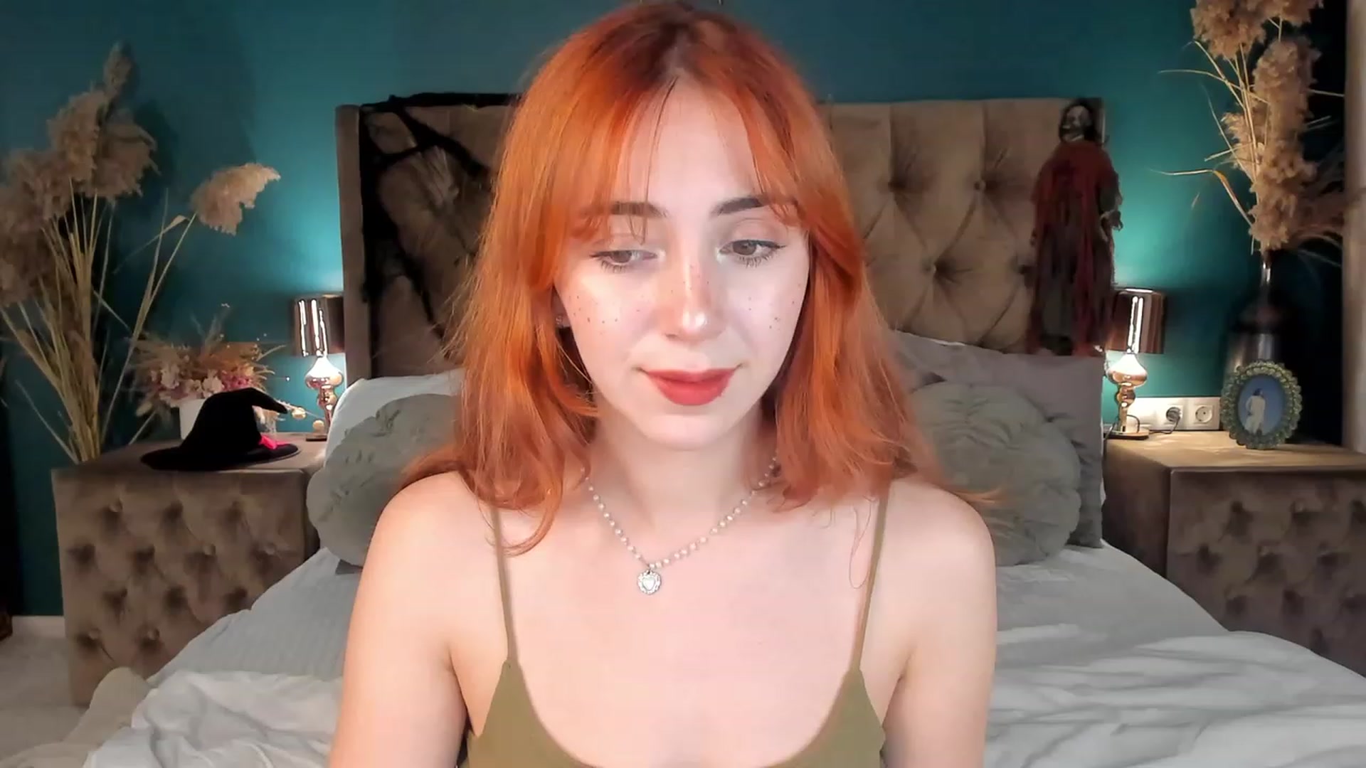 Gallery image thumbnail from ElsaYoung's myfreecams stream on, 11/02/2023, 14:27 image 18 of 20
