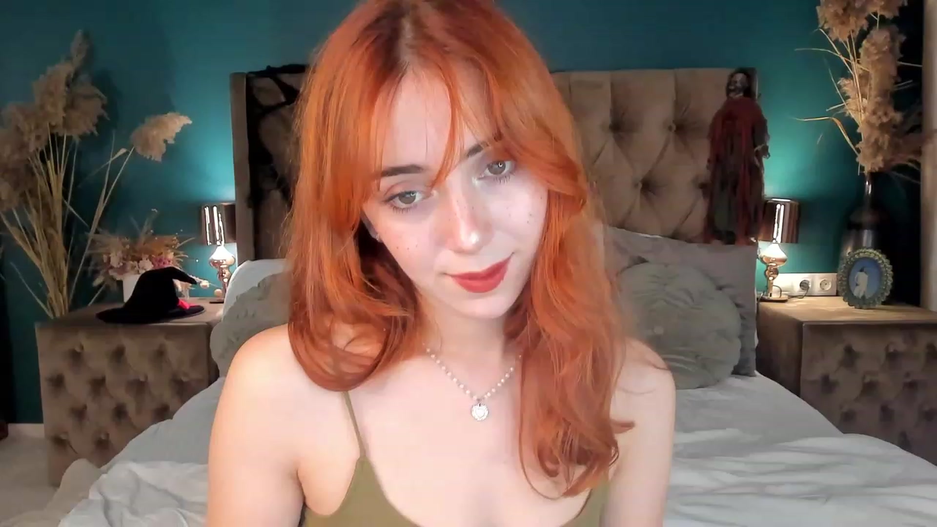Gallery image thumbnail from ElsaYoung's myfreecams stream on, 11/02/2023, 14:27 image 7 of 20