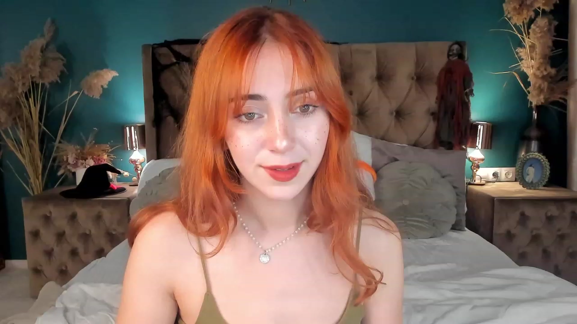 Gallery image thumbnail from ElsaYoung's myfreecams stream on, 11/02/2023, 14:27 image 19 of 20