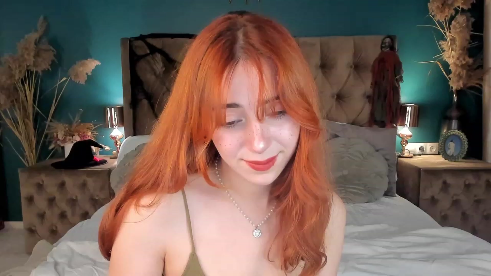 Gallery image thumbnail from ElsaYoung's myfreecams stream on, 11/02/2023, 14:27 image 12 of 20