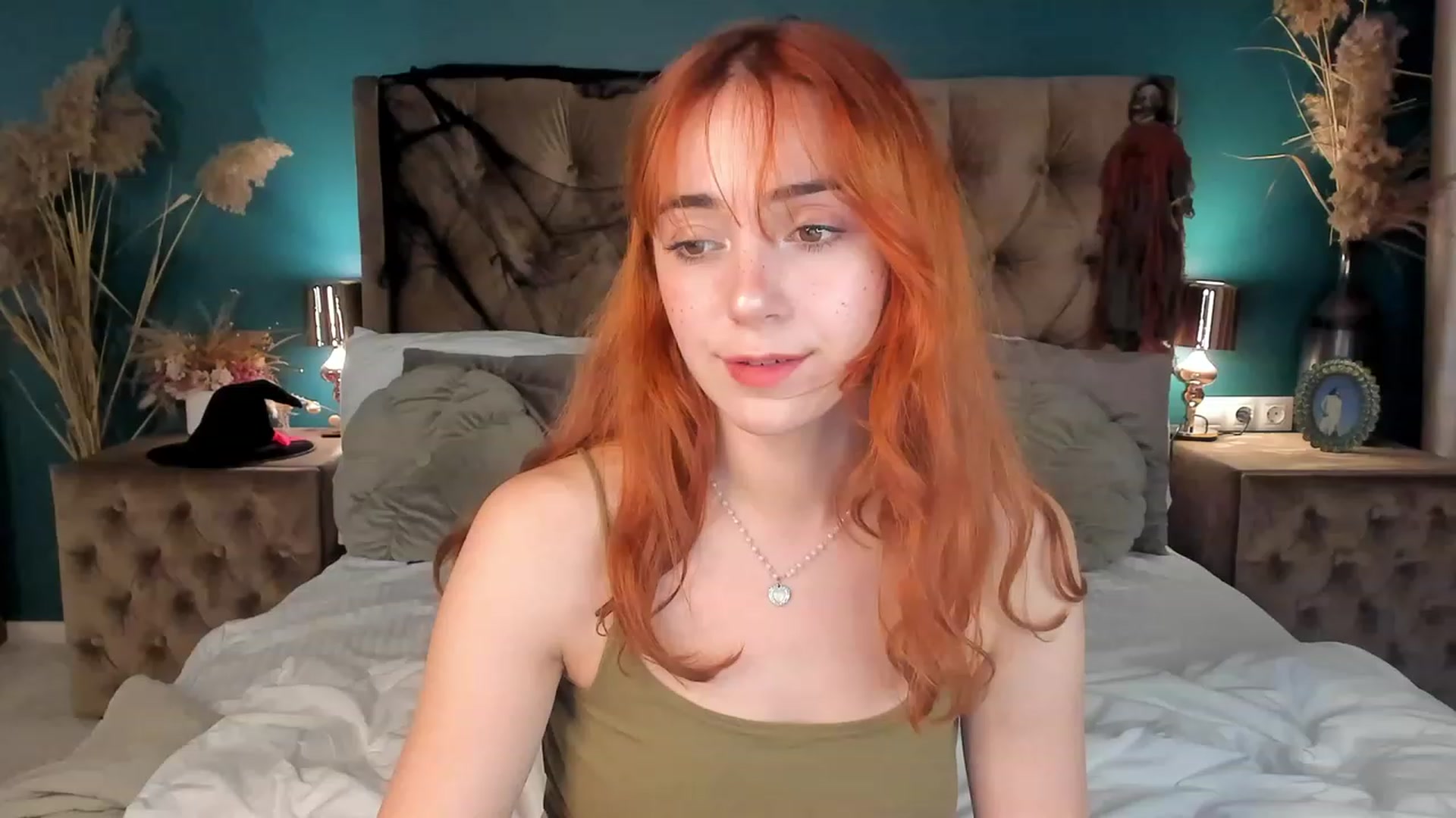Gallery image thumbnail from ElsaYoung's myfreecams stream on, 11/02/2023, 15:11 image 2 of 20