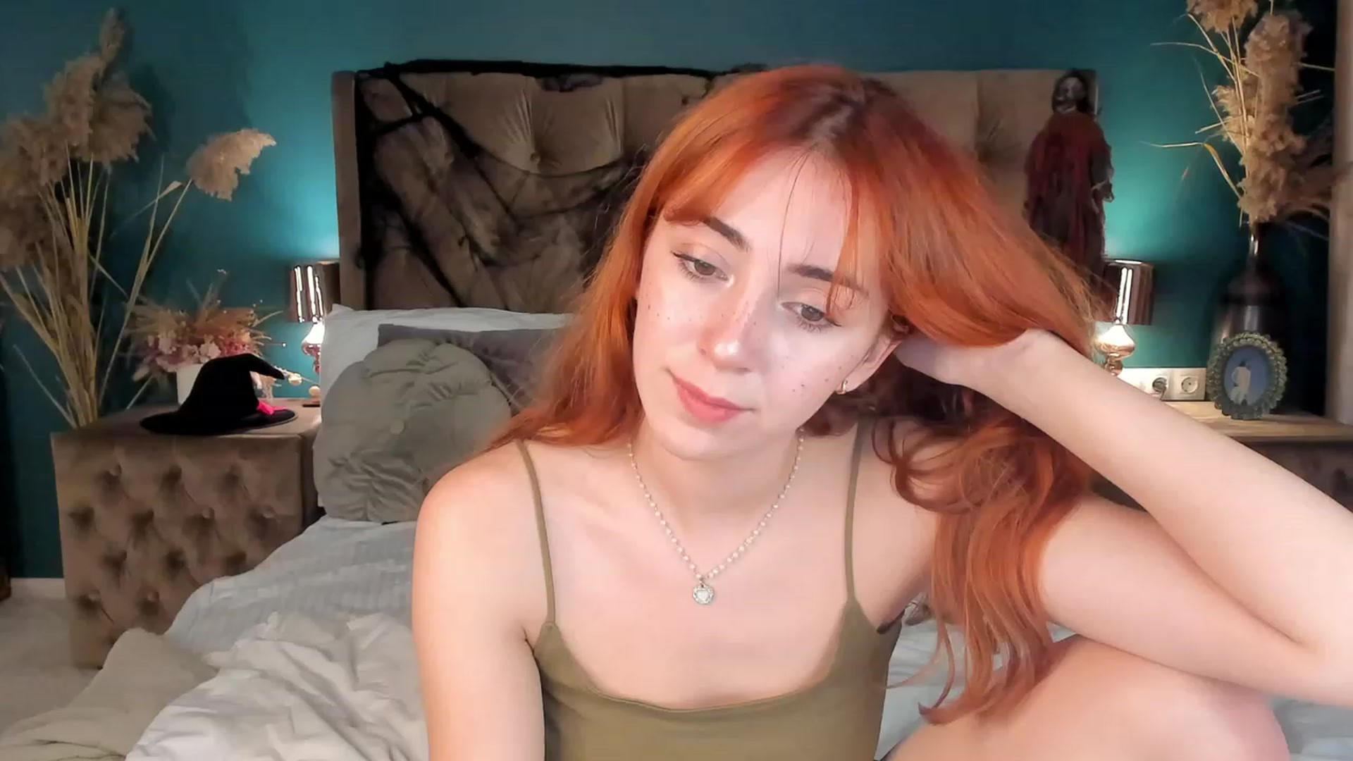 Gallery image thumbnail from ElsaYoung's myfreecams stream on, 11/02/2023, 15:11 image 10 of 20