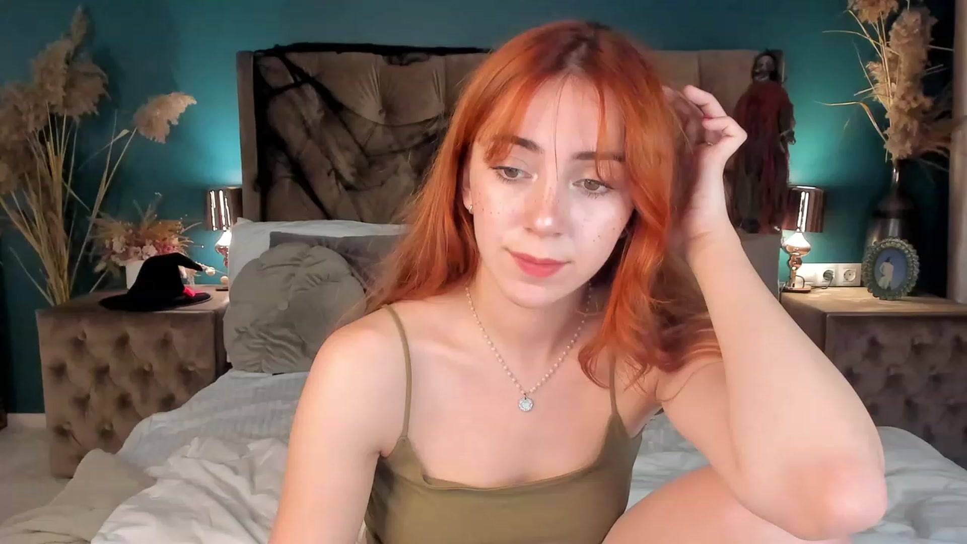 Gallery image thumbnail from ElsaYoung's myfreecams stream on, 11/02/2023, 15:11 image 7 of 20
