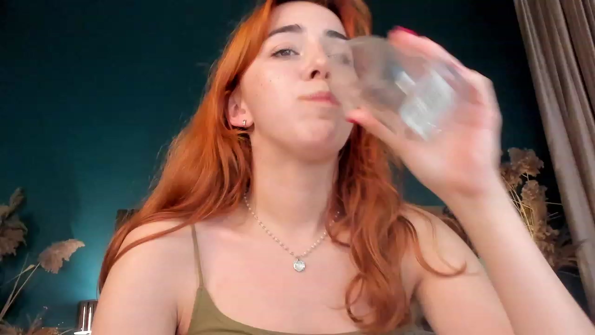 Gallery image thumbnail from ElsaYoung's myfreecams stream on, 11/02/2023, 17:18 image 19 of 20
