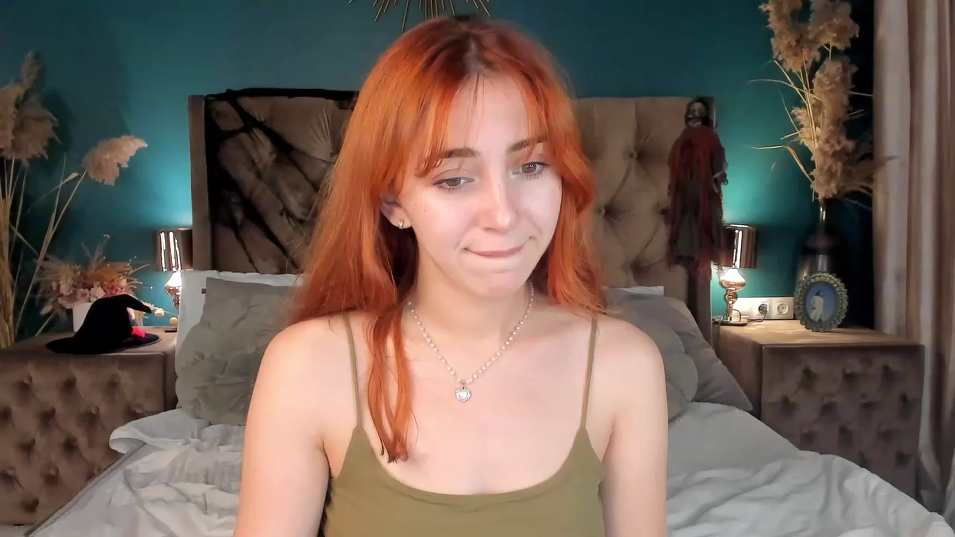 Gallery image thumbnail from ElsaYoung's myfreecams stream on, 11/02/2023, 18:53 image 5 of 20