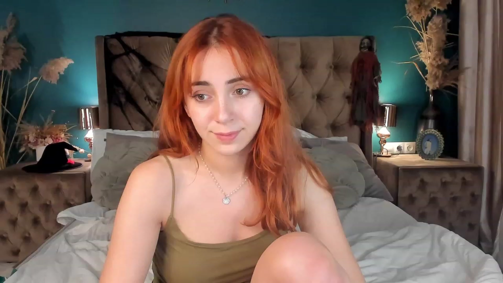 Gallery image thumbnail from ElsaYoung's myfreecams stream on, 11/02/2023, 18:53 image 8 of 20