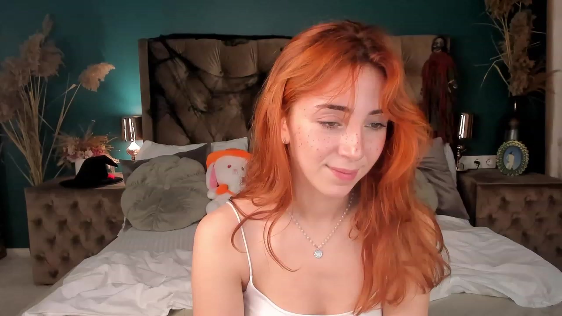 Gallery image thumbnail from ElsaYoung's myfreecams stream on, 11/03/2023, 14:35 image 12 of 20