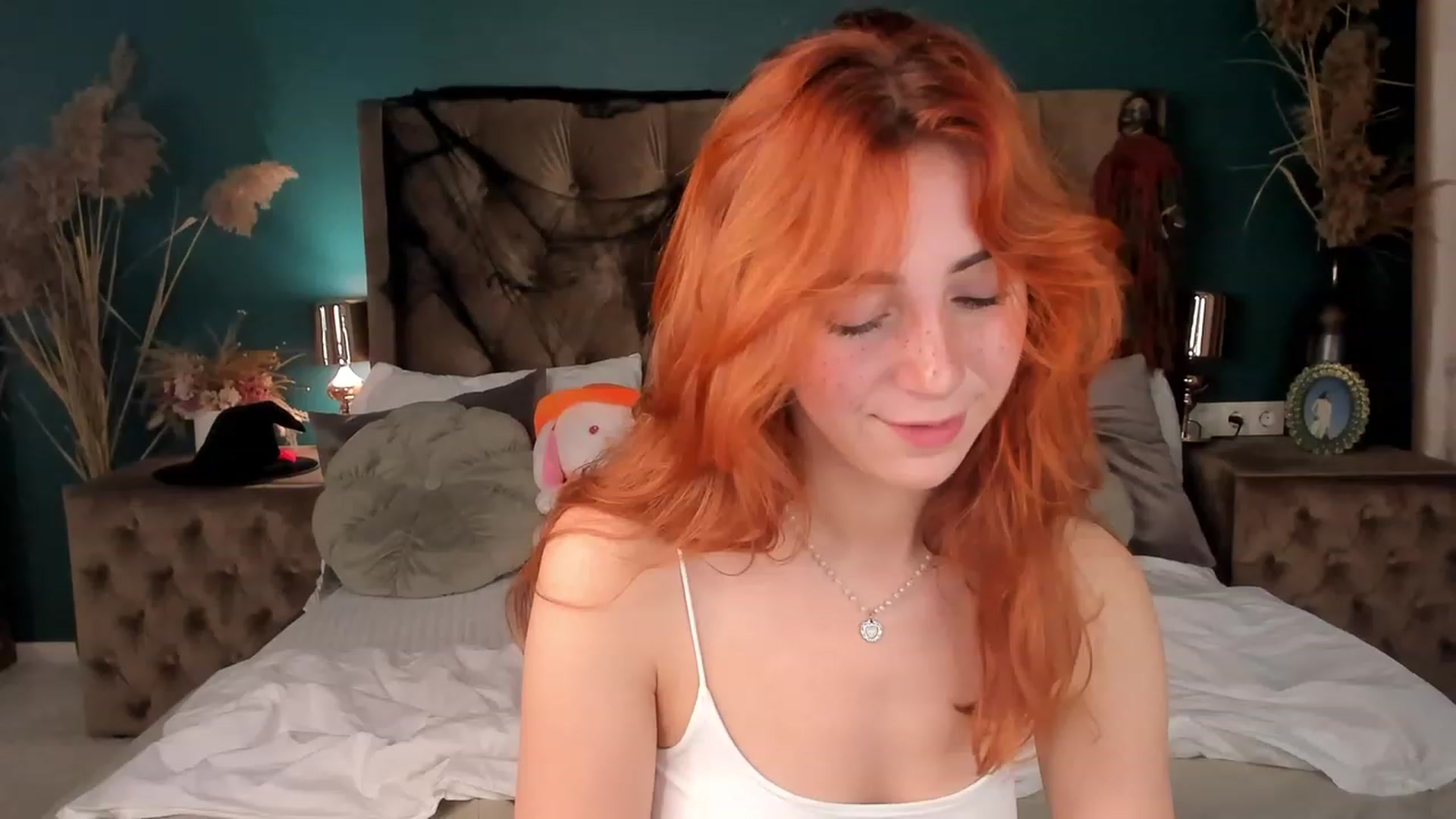Gallery image thumbnail from ElsaYoung's myfreecams stream on, 11/03/2023, 14:35 image 9 of 20