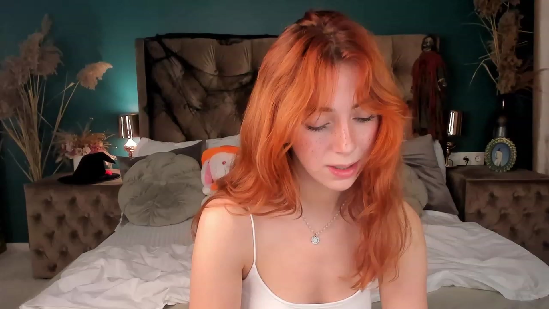Gallery image thumbnail from ElsaYoung's myfreecams stream on, 11/03/2023, 14:35 image 16 of 20