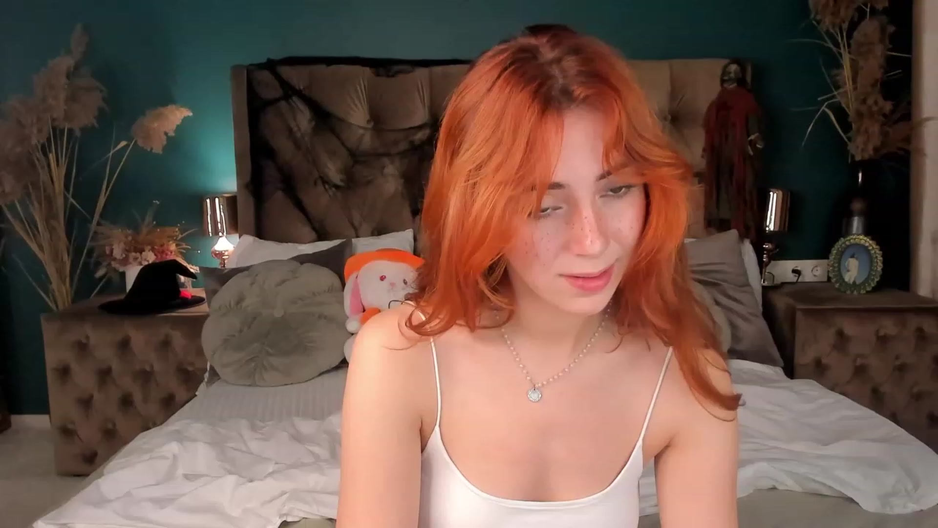 Gallery image thumbnail from ElsaYoung's myfreecams stream on, 11/03/2023, 14:35 image 13 of 20