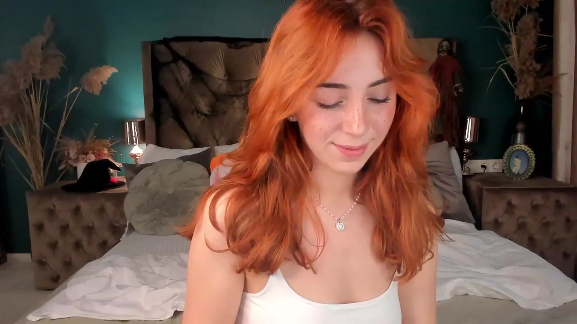 Gallery image thumbnail from ElsaYoung's myfreecams stream on, 11/03/2023, 14:35 image 4 of 20