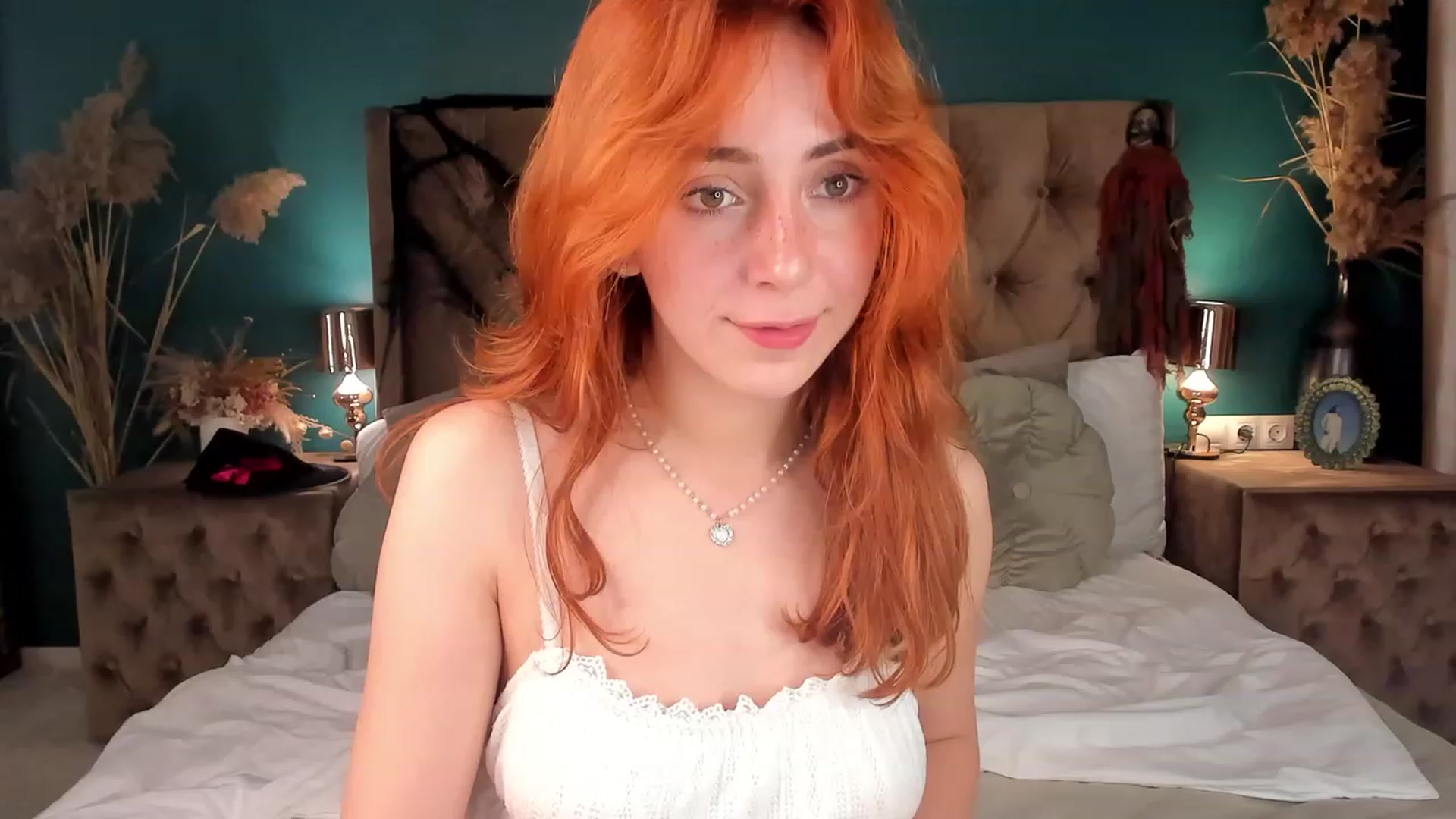 Gallery image thumbnail from ElsaYoung's myfreecams stream on, 11/03/2023, 20:28 image 19 of 20