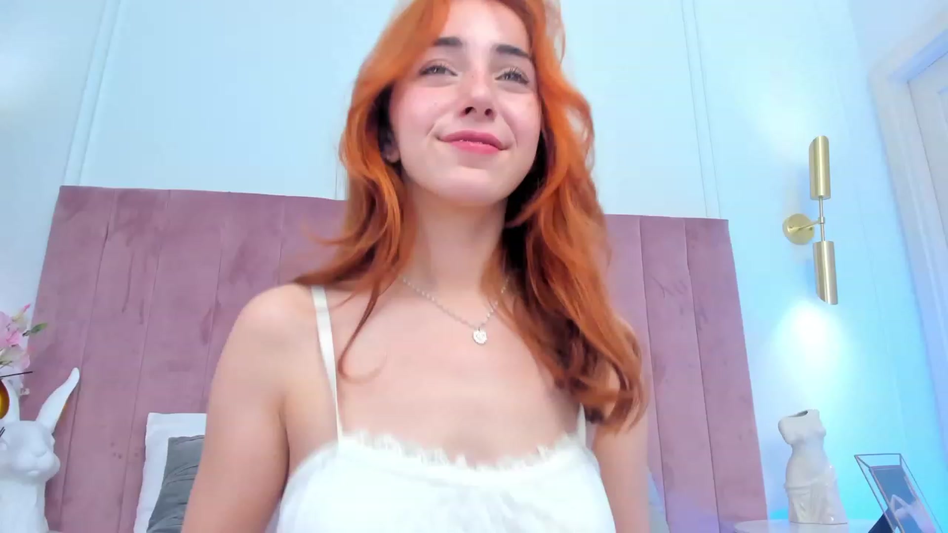 Gallery image thumbnail from ElsaYoung's myfreecams stream on, 11/04/2023, 18:29 image 5 of 20