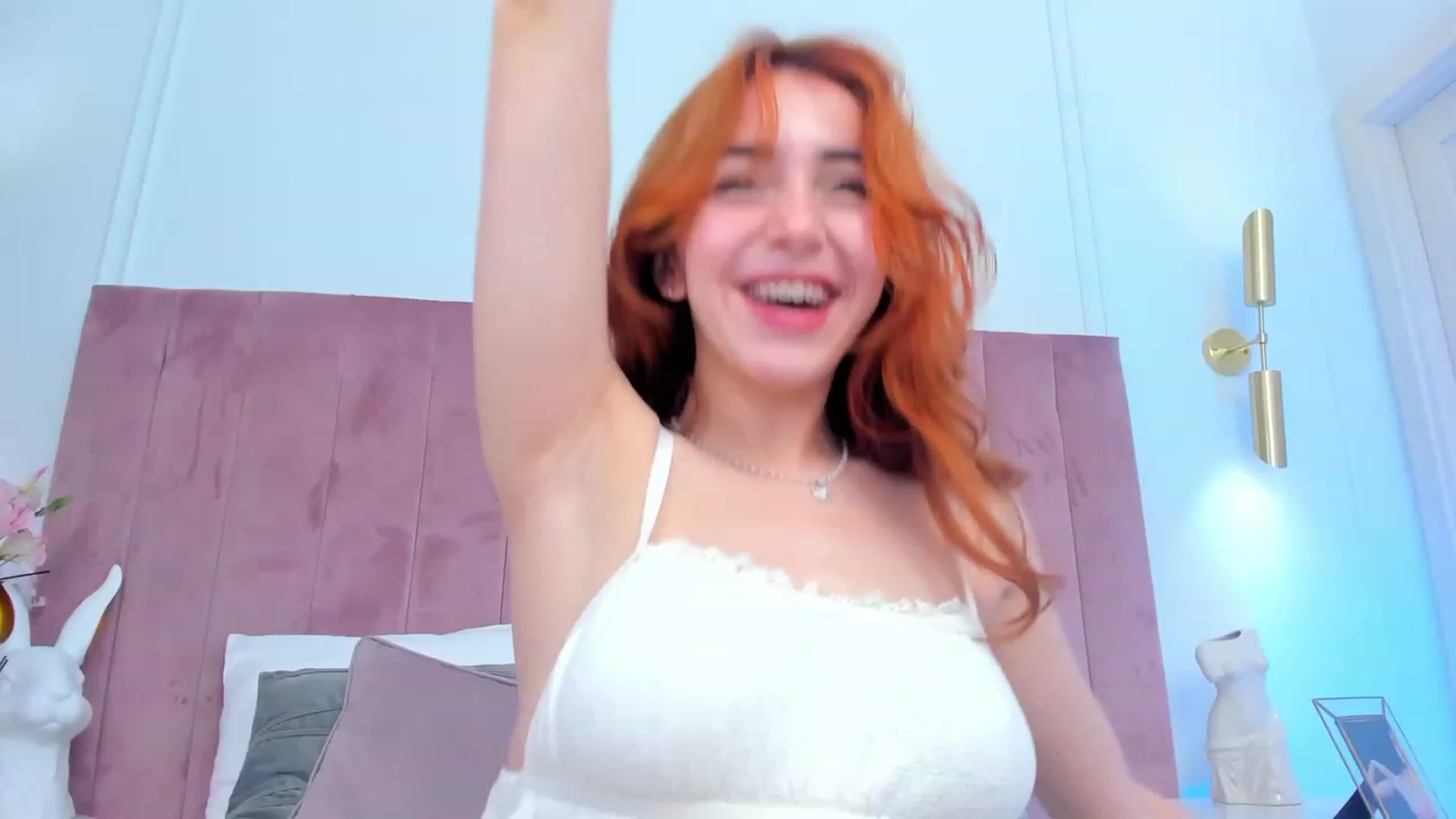 Gallery image thumbnail from ElsaYoung's myfreecams stream on, 11/04/2023, 18:29 image 7 of 20