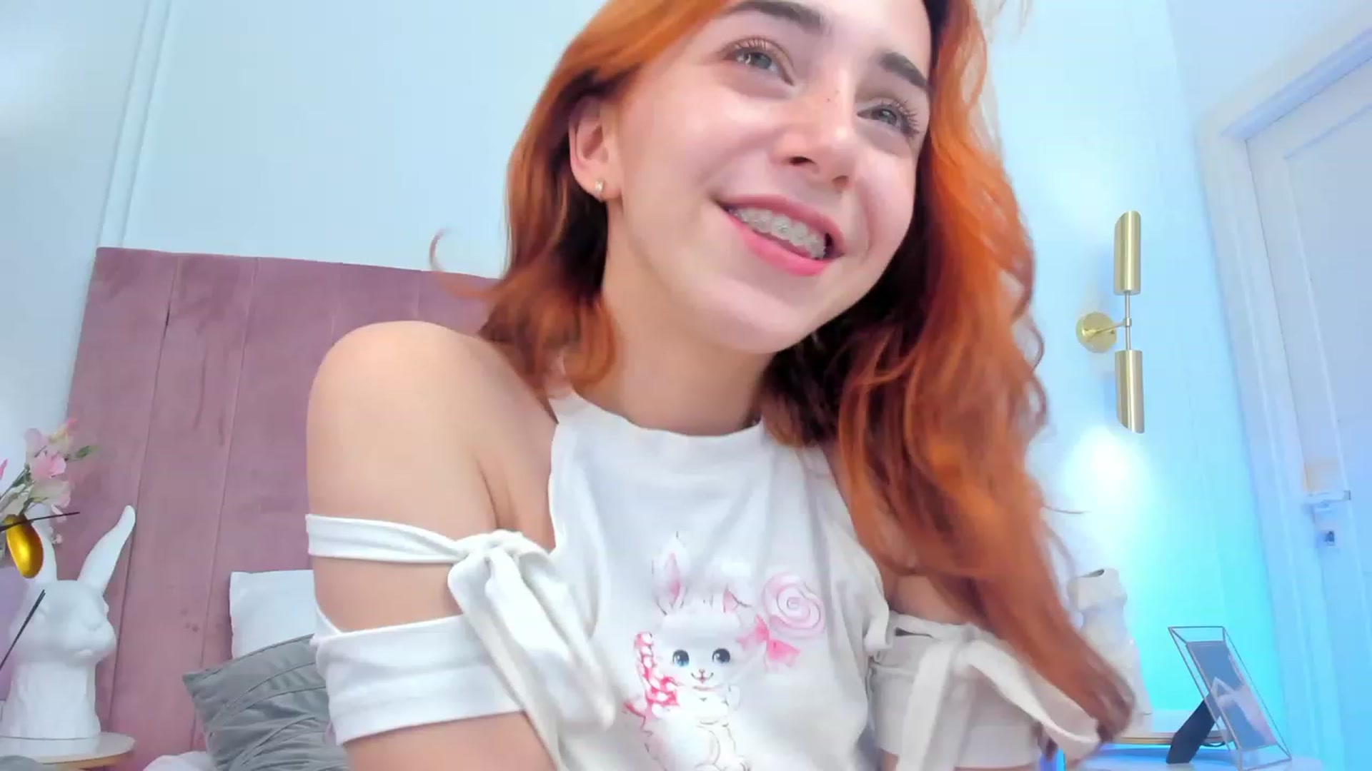 Gallery image thumbnail from ElsaYoung's myfreecams stream on, 11/04/2023, 19:57 image 2 of 20