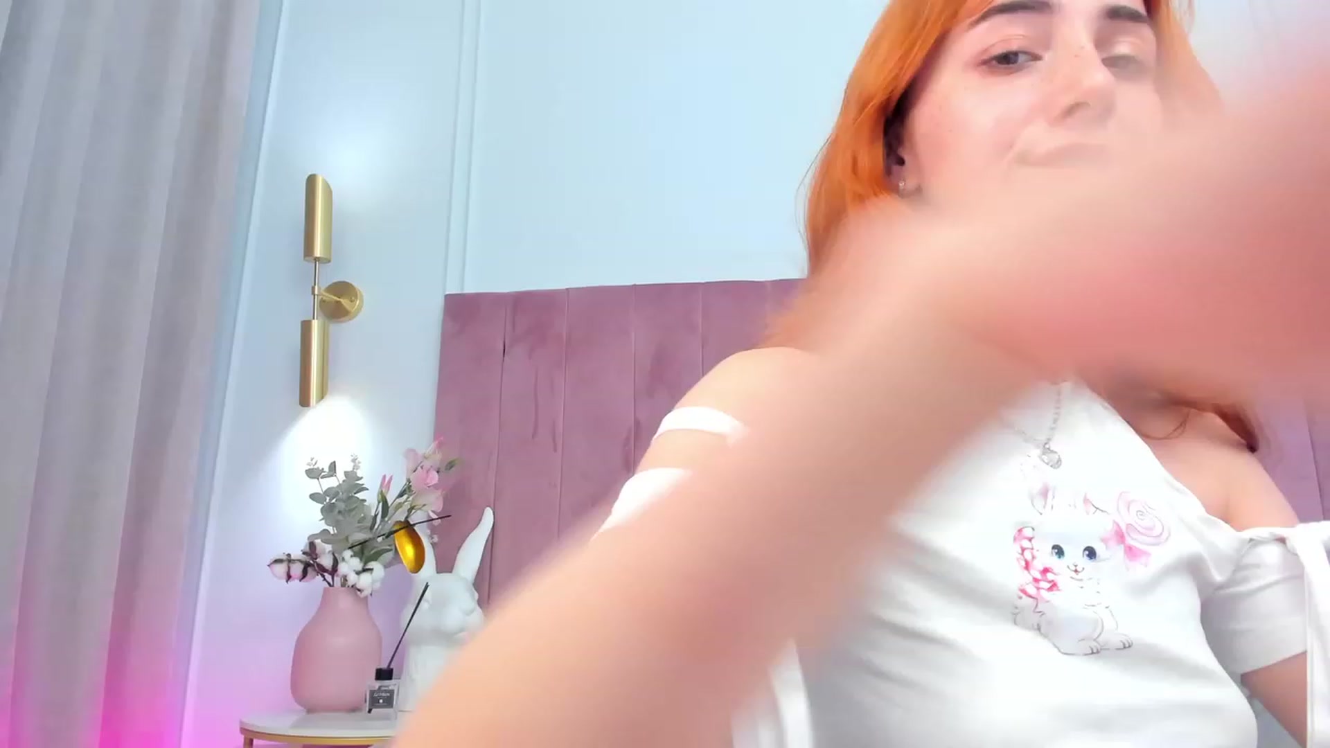 Gallery image thumbnail from ElsaYoung's myfreecams stream on, 11/04/2023, 19:57 image 14 of 20