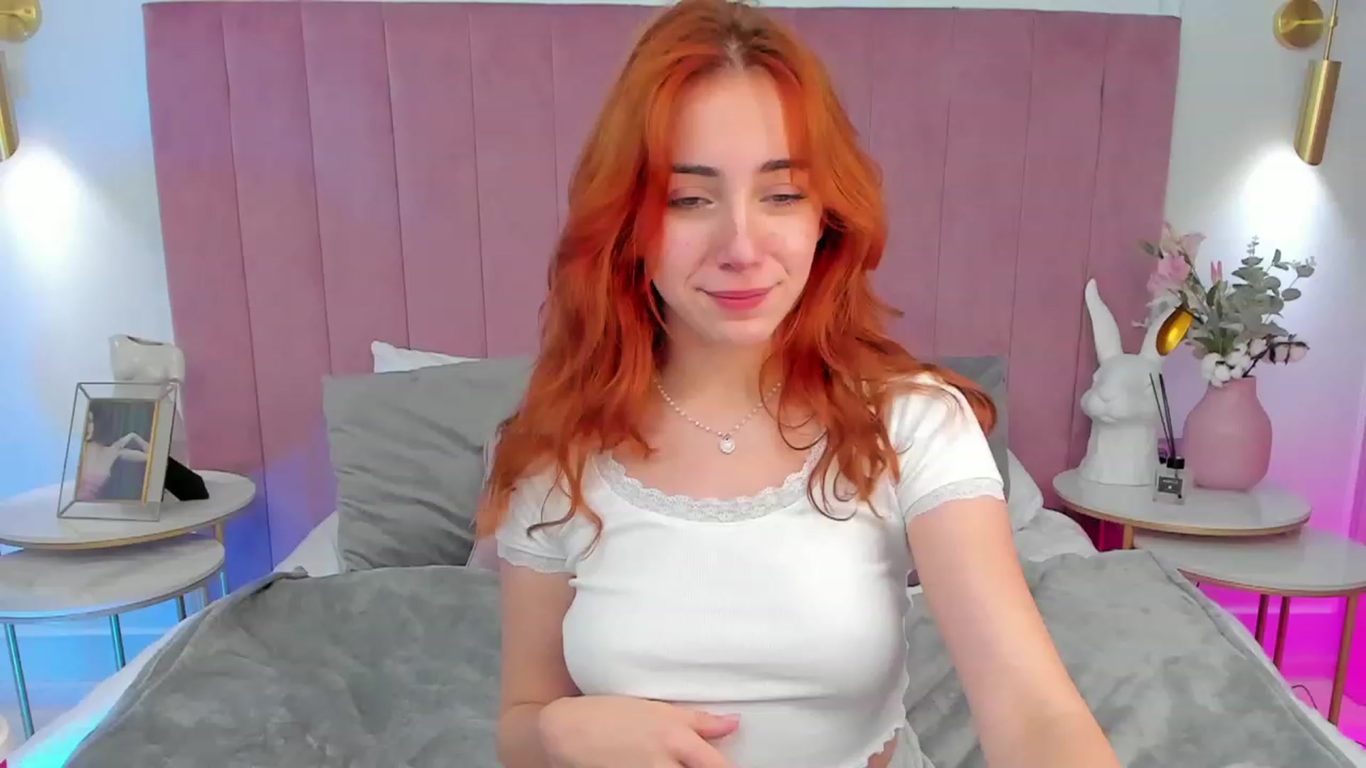 Gallery image thumbnail from ElsaYoung's myfreecams stream on, 11/07/2023, 21:22 image 9 of 20