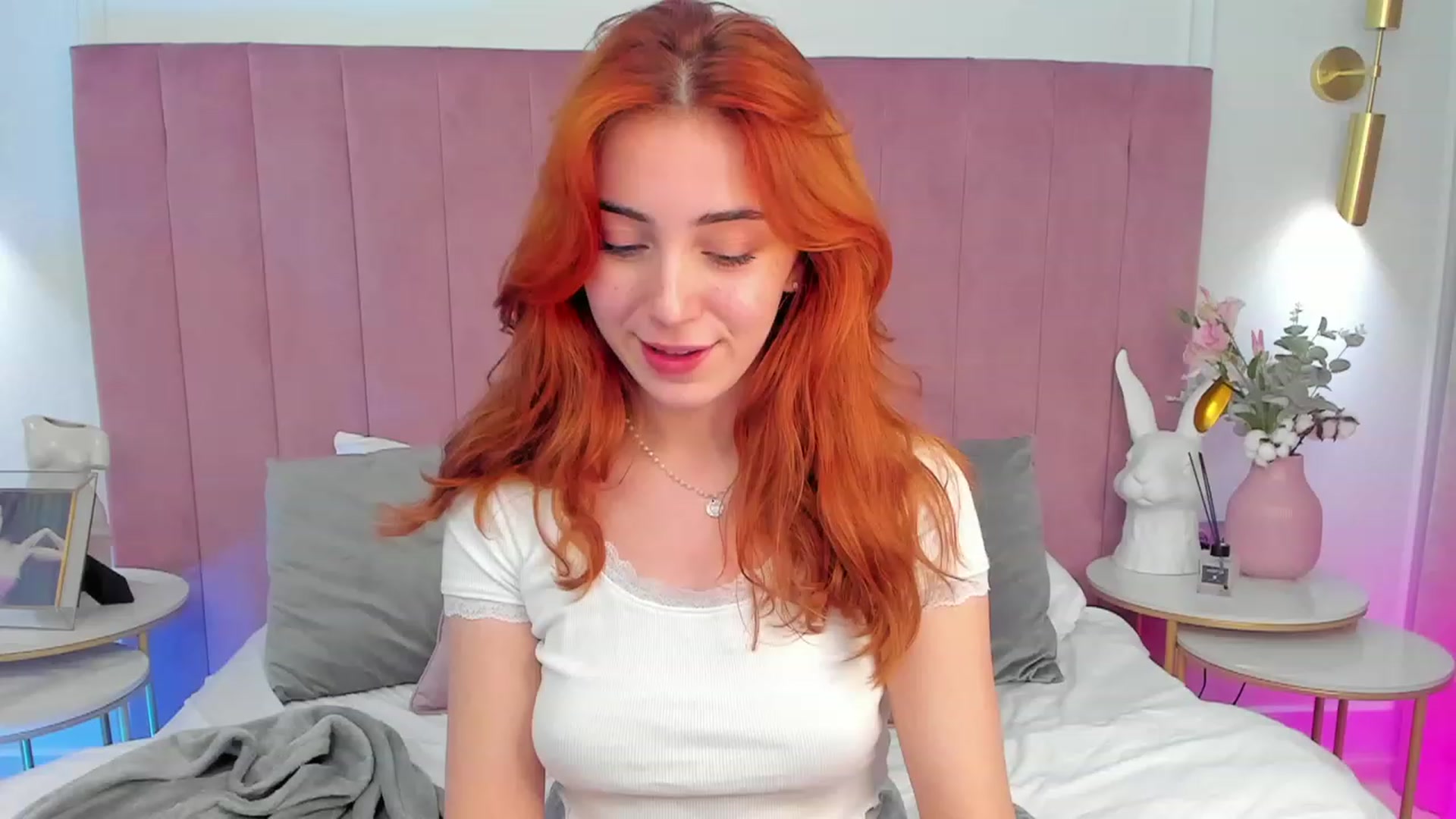 Gallery image thumbnail from ElsaYoung's myfreecams stream on, 11/07/2023, 22:36 image 1 of 20