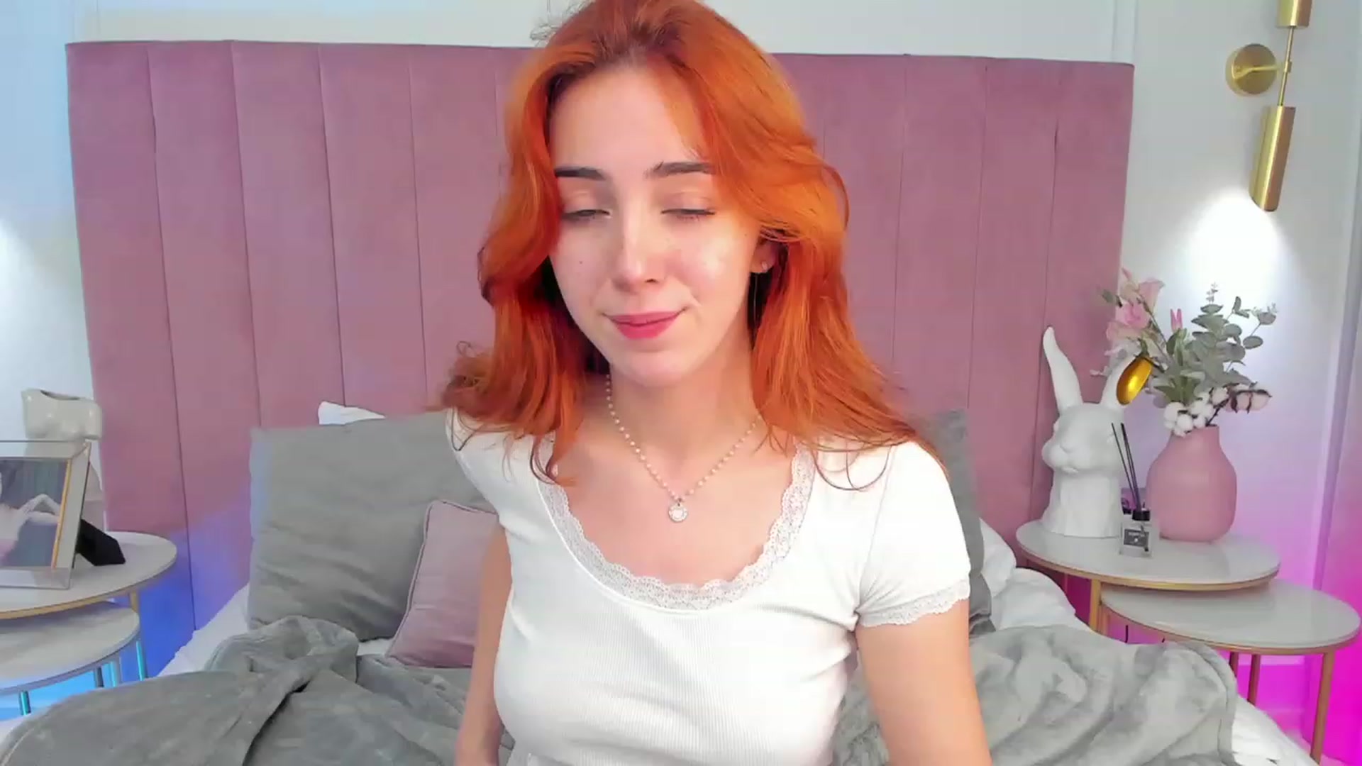 Gallery image thumbnail from ElsaYoung's myfreecams stream on, 11/07/2023, 22:36 image 10 of 20