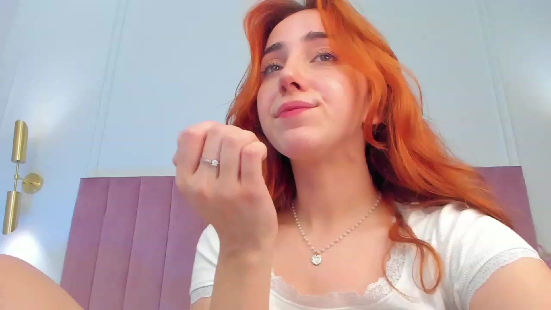 Gallery image thumbnail from ElsaYoung's myfreecams stream on, 11/07/2023, 23:28 image 15 of 20