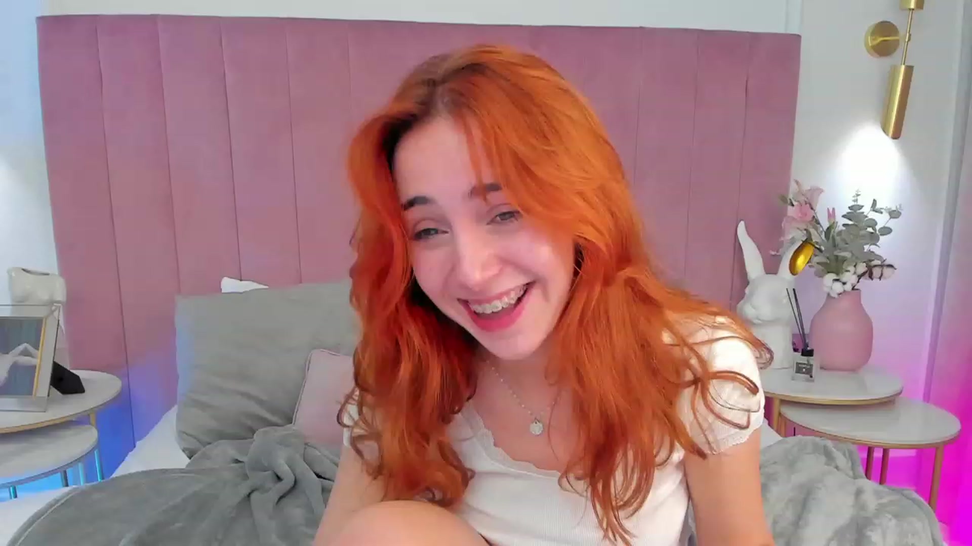 Gallery image thumbnail from ElsaYoung's myfreecams stream on, 11/07/2023, 23:28 image 10 of 20