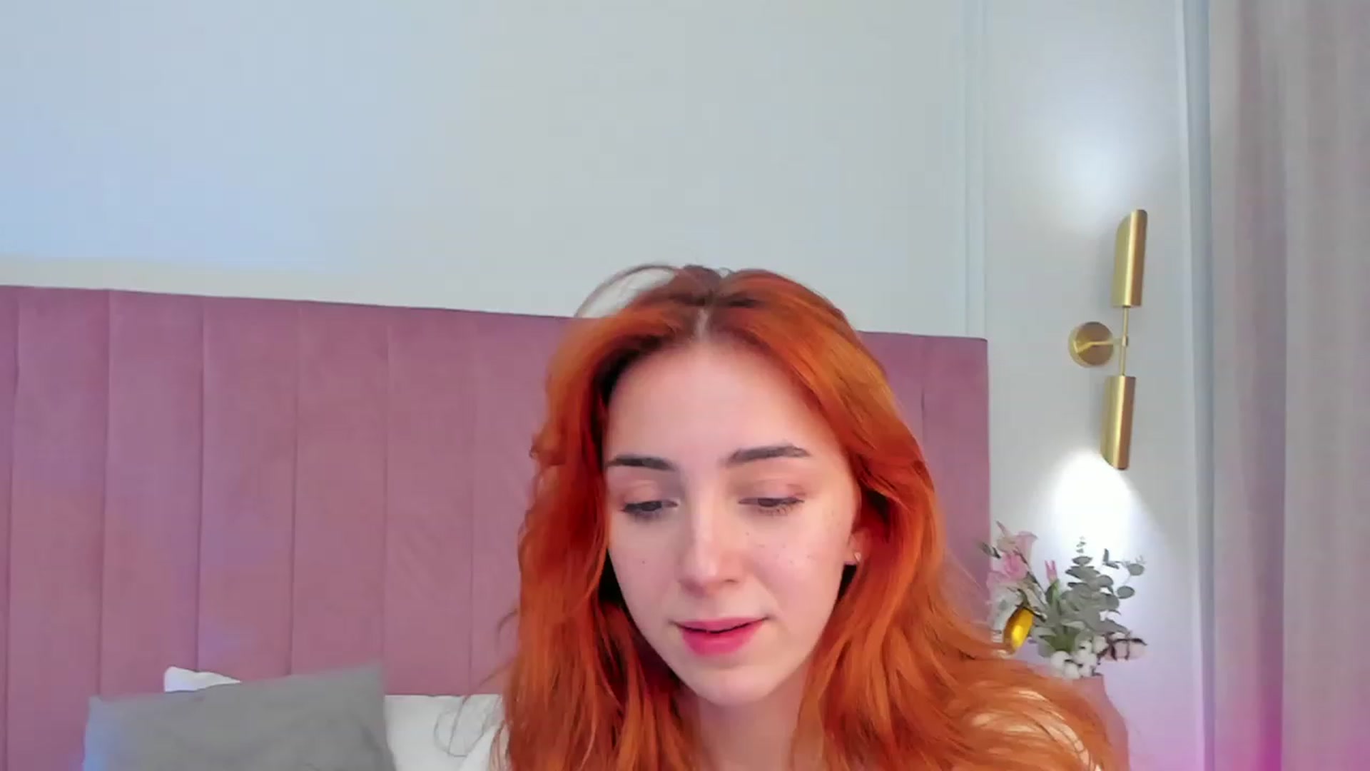 Gallery image thumbnail from ElsaYoung's myfreecams stream on, 11/07/2023, 23:28 image 7 of 20