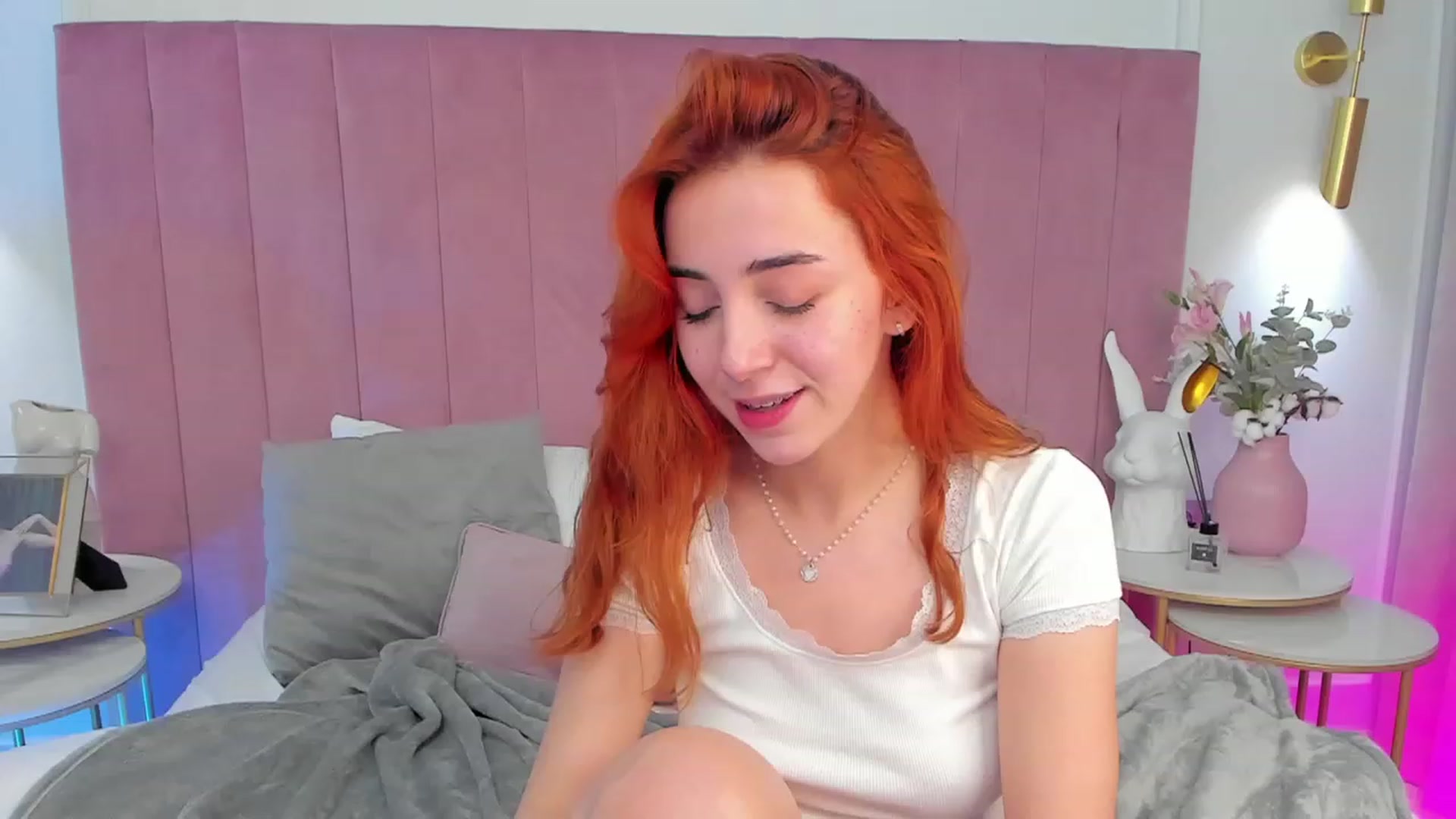 Gallery image thumbnail from ElsaYoung's myfreecams stream on, 11/07/2023, 23:28 image 11 of 20