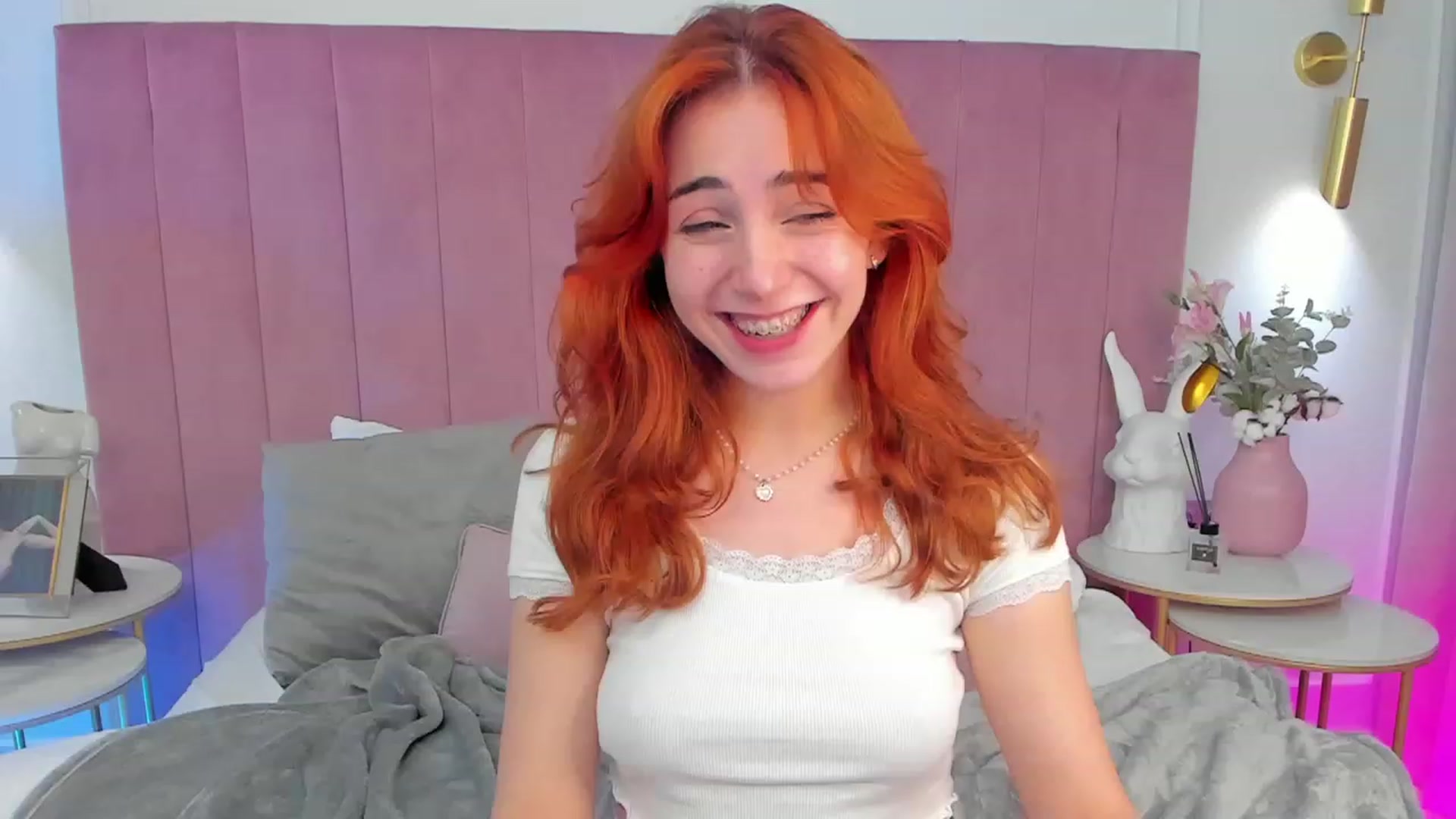 Gallery image thumbnail from ElsaYoung's myfreecams stream on, 11/07/2023, 23:28 image 8 of 20