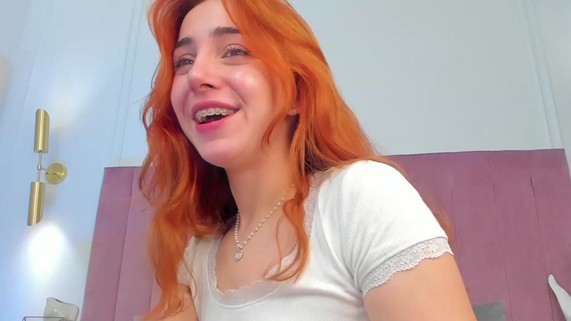 Gallery image thumbnail from ElsaYoung's myfreecams stream on, 11/07/2023, 23:28 image 17 of 20