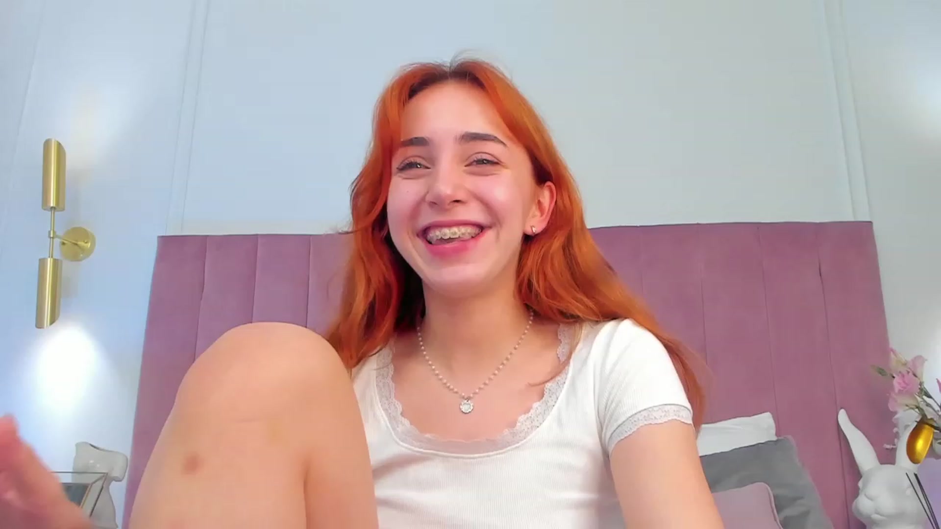 Gallery image thumbnail from ElsaYoung's myfreecams stream on, 11/08/2023, 03:15 image 14 of 20