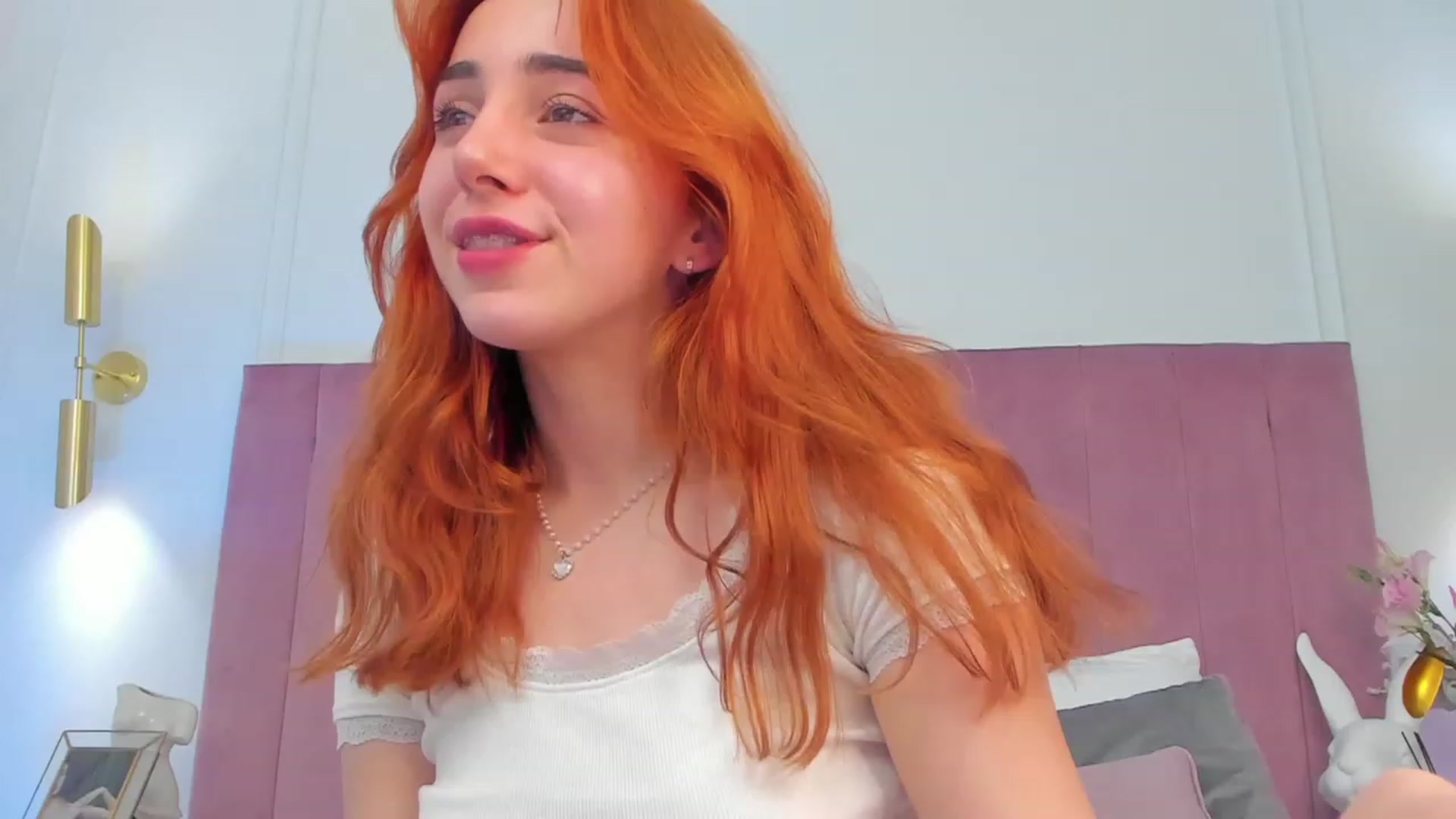 Gallery image thumbnail from ElsaYoung's myfreecams stream on, 11/08/2023, 03:15 image 7 of 20