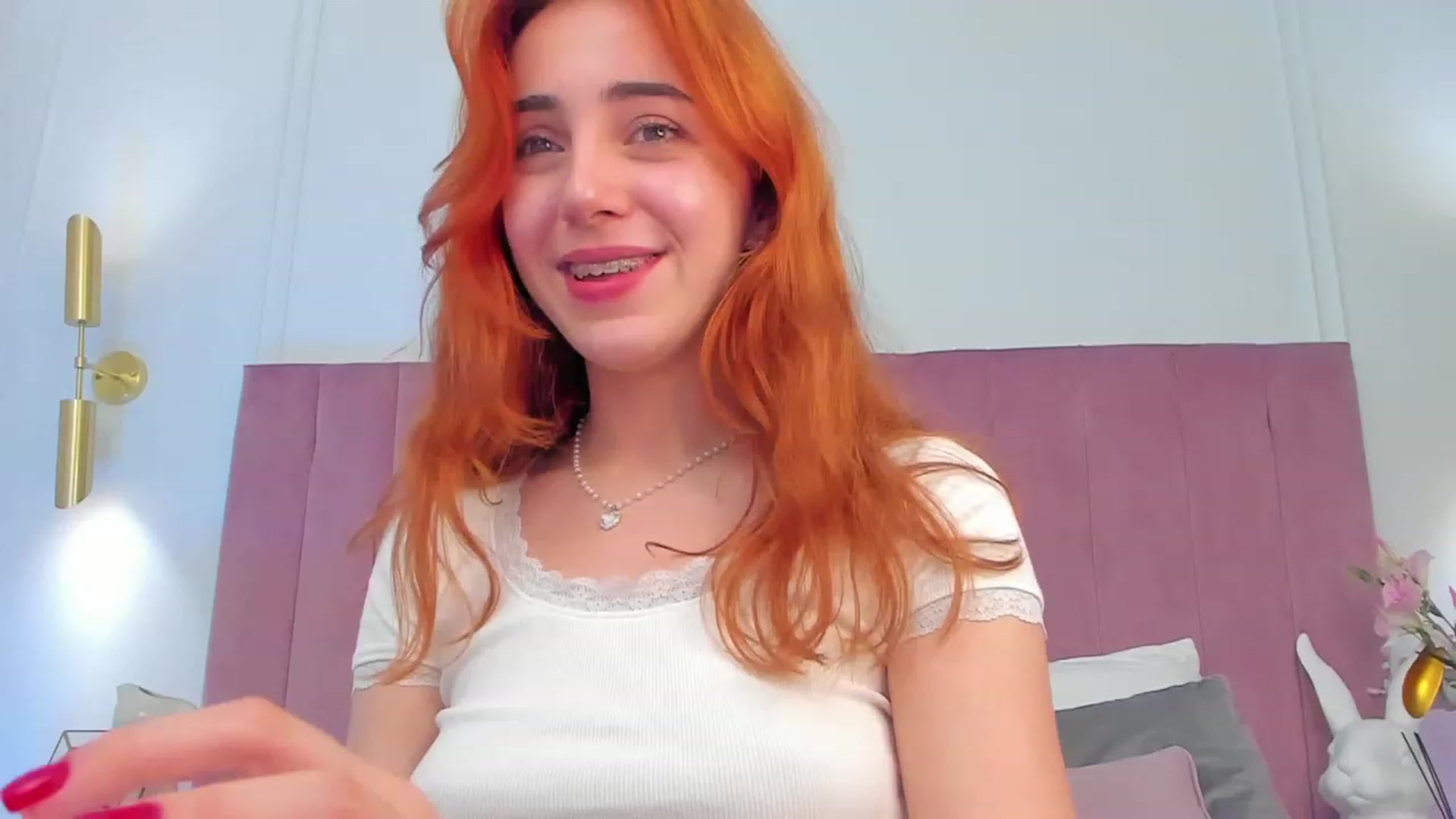 Gallery image thumbnail from ElsaYoung's myfreecams stream on, 11/08/2023, 03:15 image 10 of 20