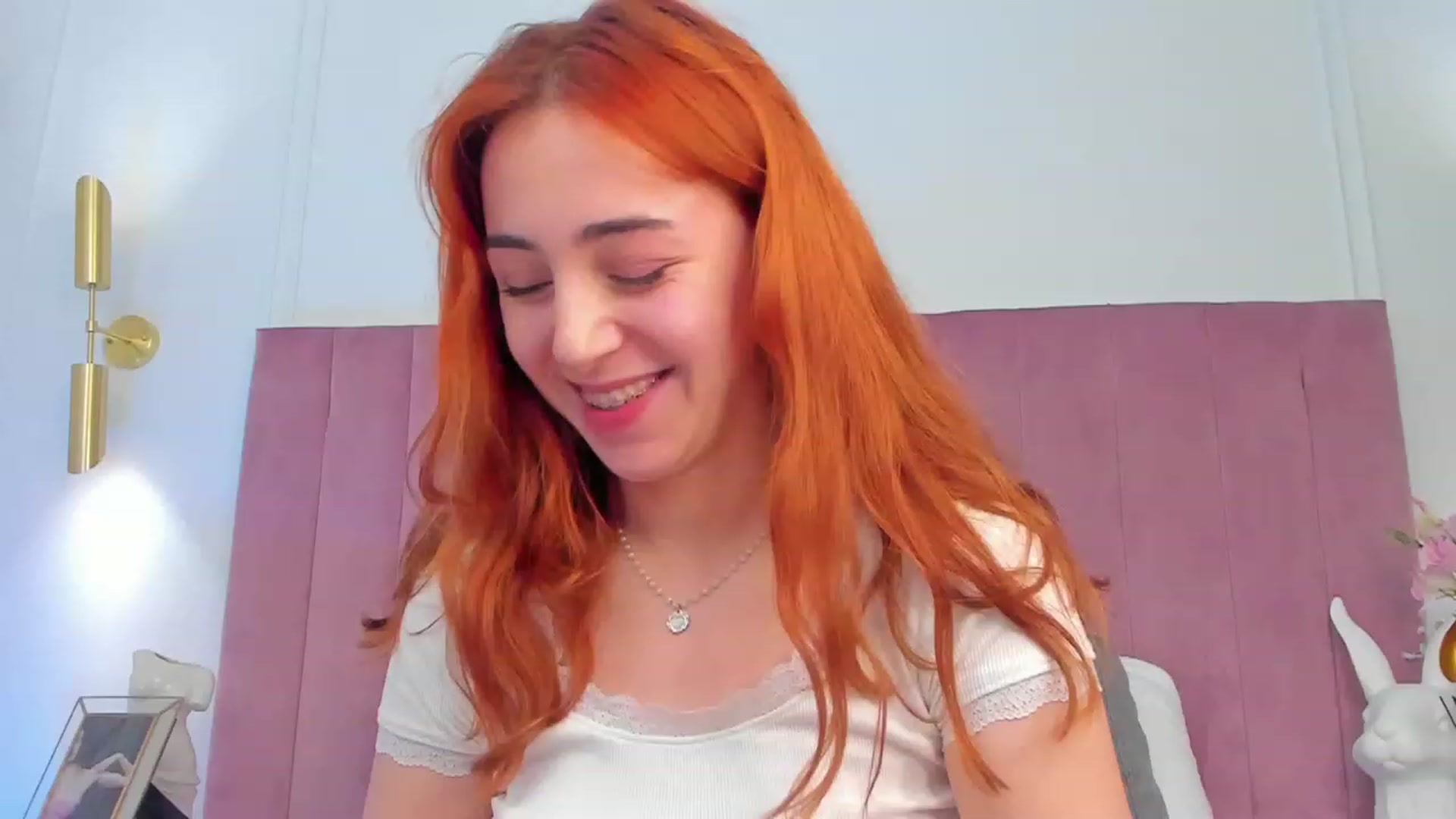 Gallery image thumbnail from ElsaYoung's myfreecams stream on, 11/08/2023, 05:04 image 14 of 20