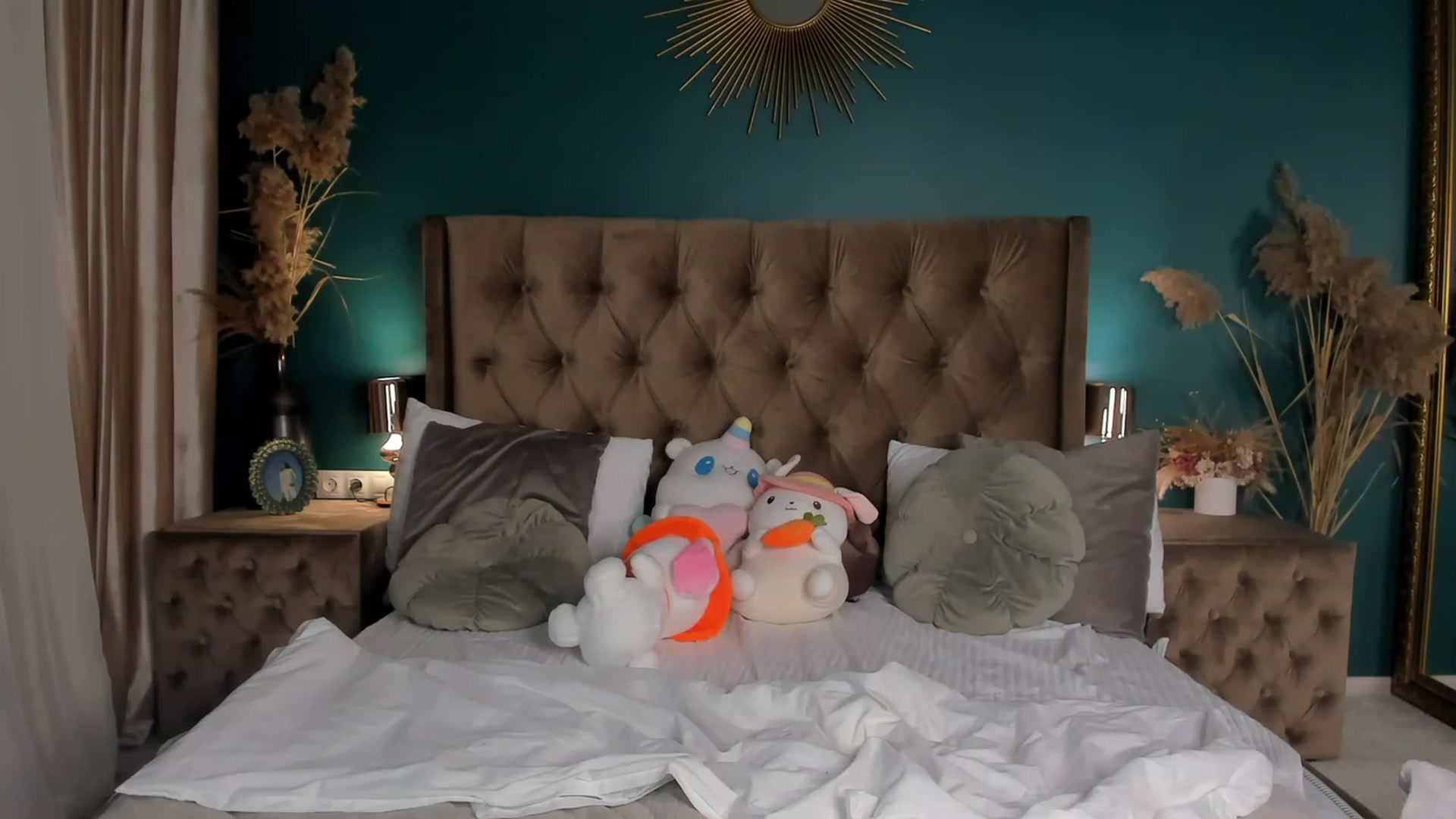 Gallery image thumbnail from ElsaYoung's myfreecams stream on, 11/09/2023, 23:07 image 13 of 20