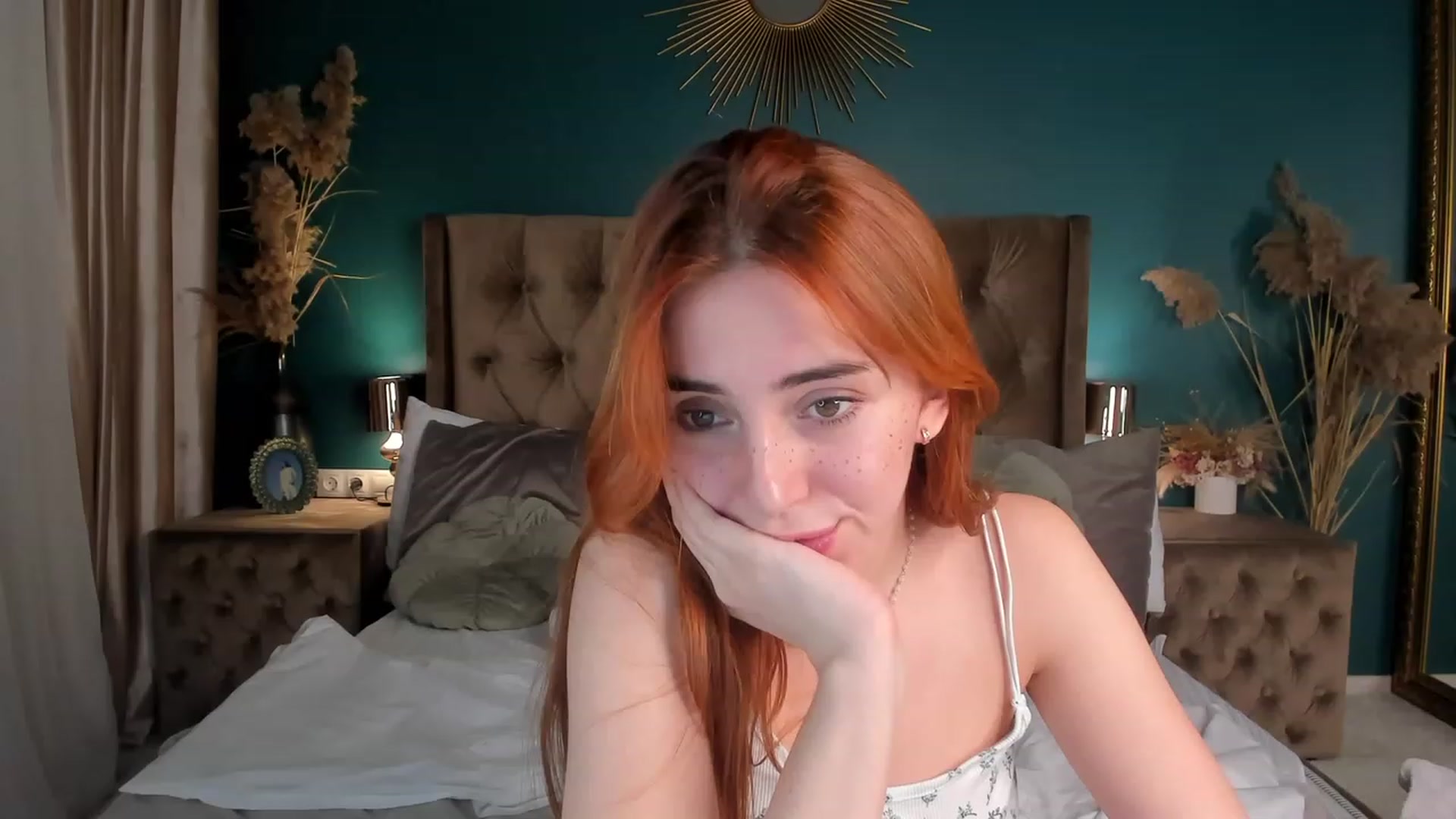 Gallery image thumbnail from ElsaYoung's myfreecams stream on, 11/09/2023, 23:07 image 4 of 20