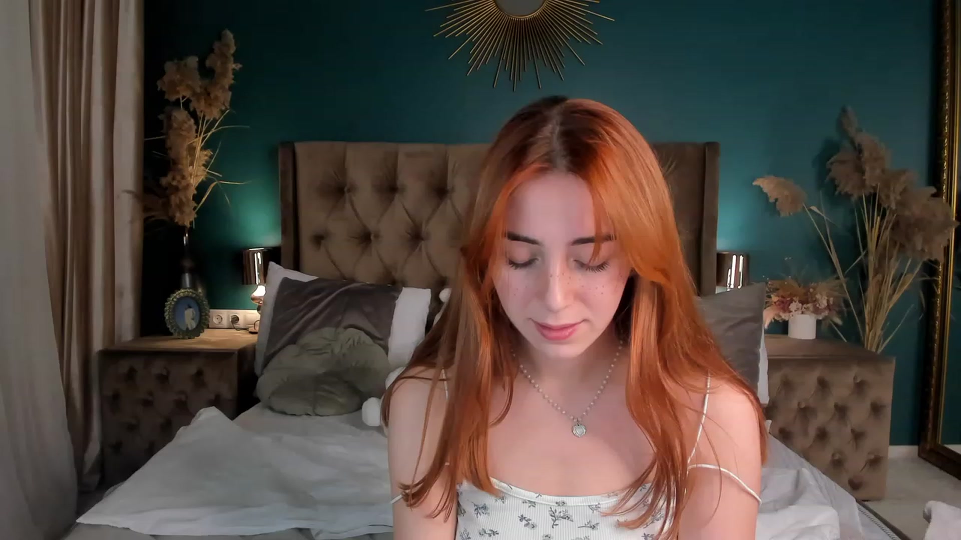 Gallery image thumbnail from ElsaYoung's myfreecams stream on, 11/09/2023, 23:07 image 16 of 20