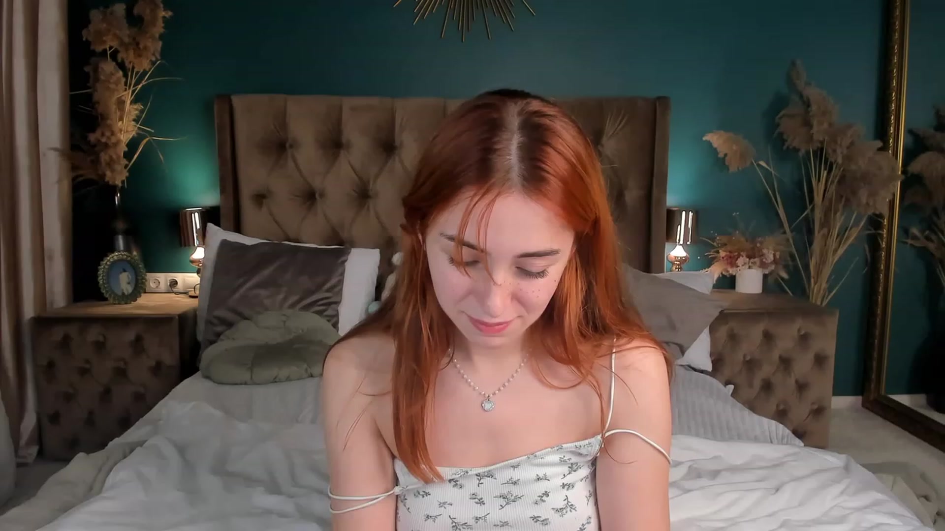 Gallery image thumbnail from ElsaYoung's myfreecams stream on, 11/10/2023, 03:37 image 6 of 20