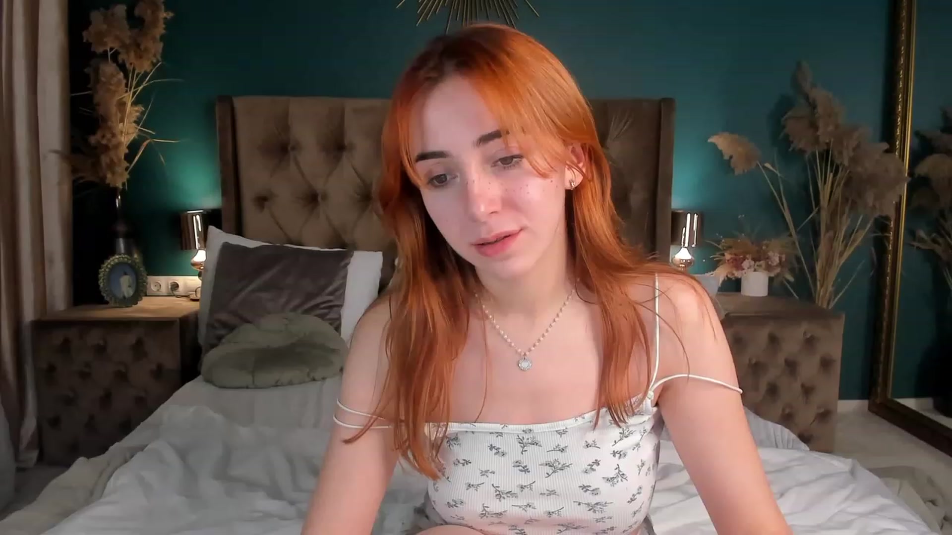 Gallery image thumbnail from ElsaYoung's myfreecams stream on, 11/10/2023, 03:37 image 18 of 20