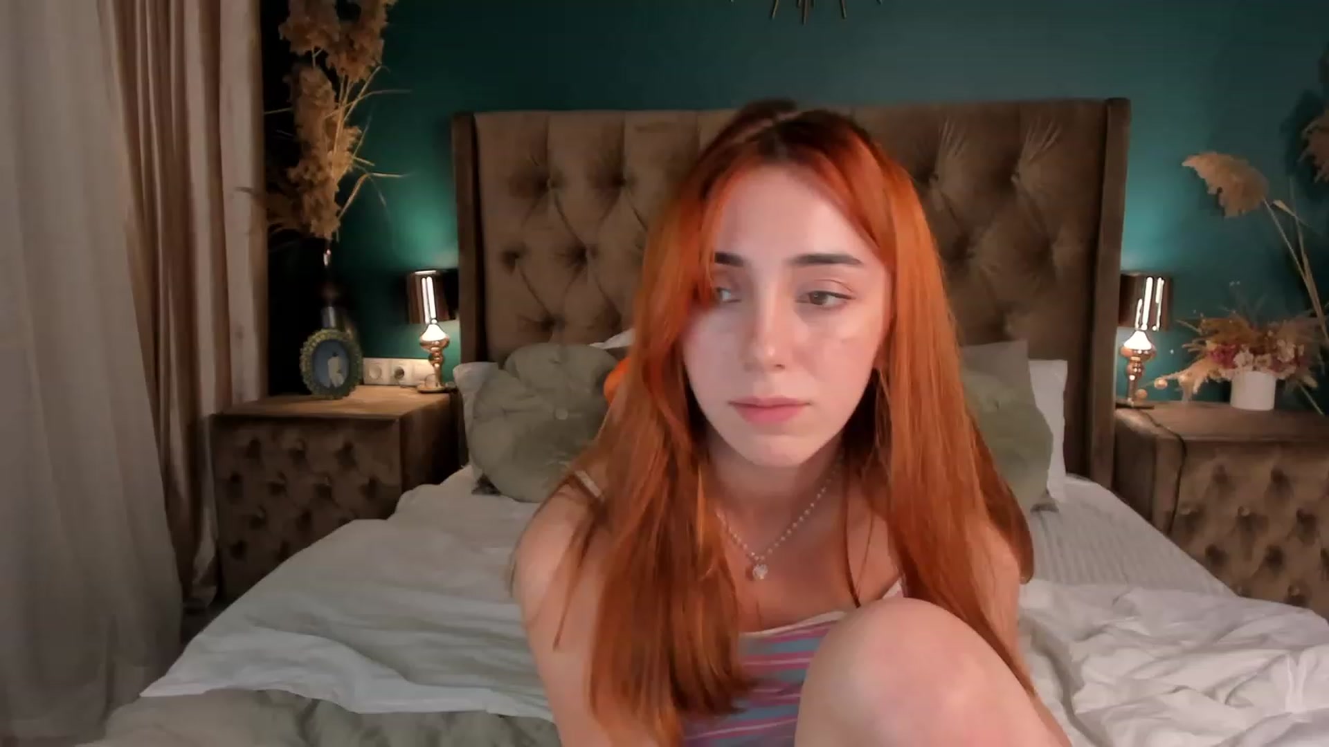 Gallery image thumbnail from ElsaYoung's myfreecams stream on, 11/10/2023, 22:12 image 20 of 20