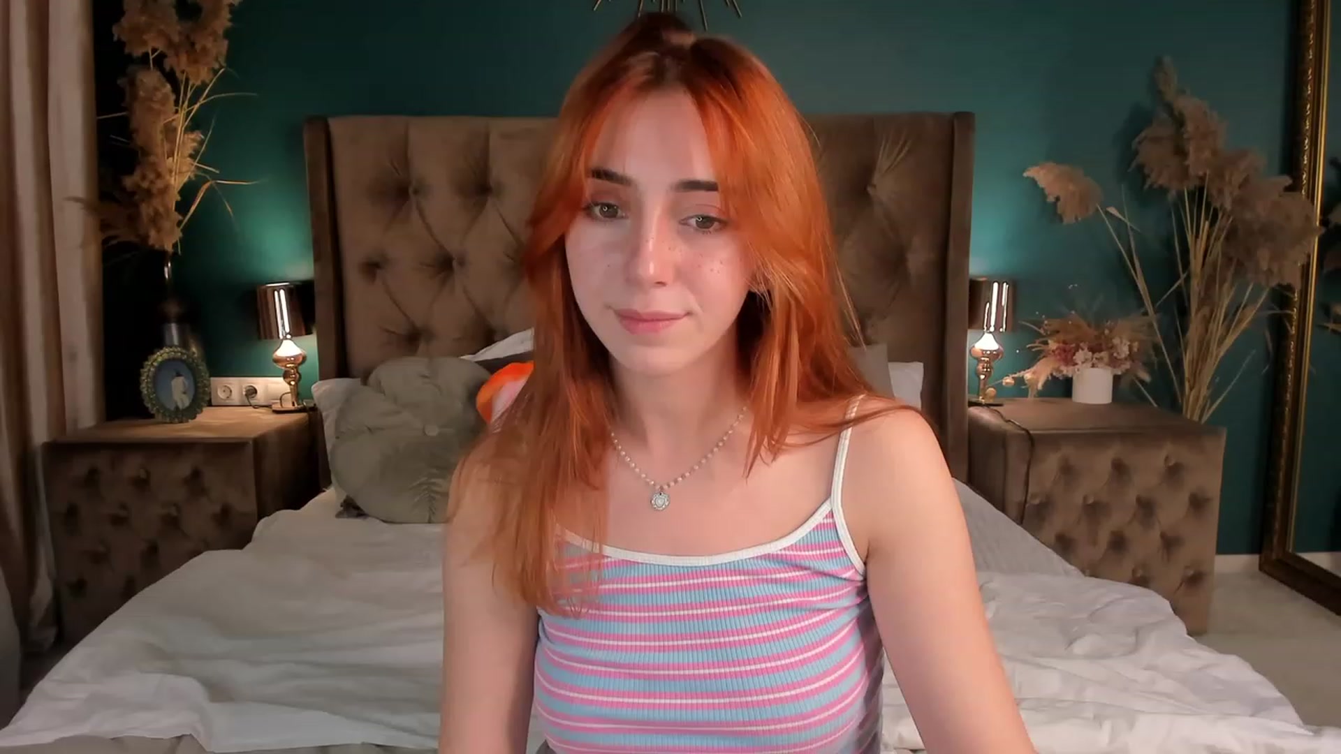 Gallery image thumbnail from ElsaYoung's myfreecams stream on, 11/10/2023, 22:12 image 9 of 20