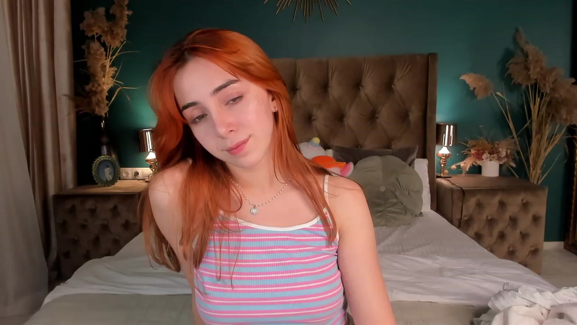 Gallery image thumbnail from ElsaYoung's myfreecams stream on, 11/11/2023, 05:34 image 2 of 20