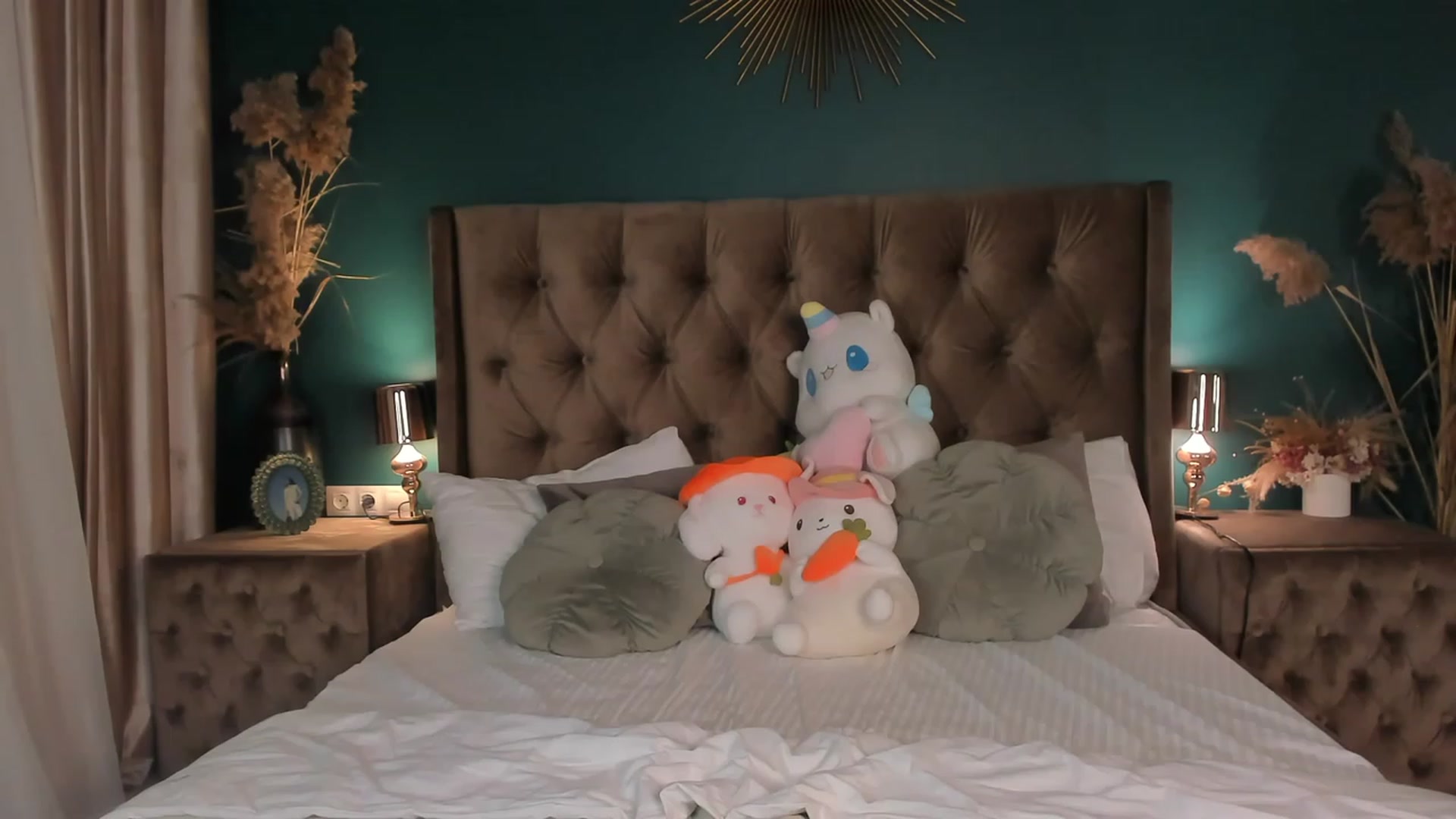 Gallery image thumbnail from ElsaYoung's myfreecams stream on, 11/12/2023, 21:43 image 4 of 20