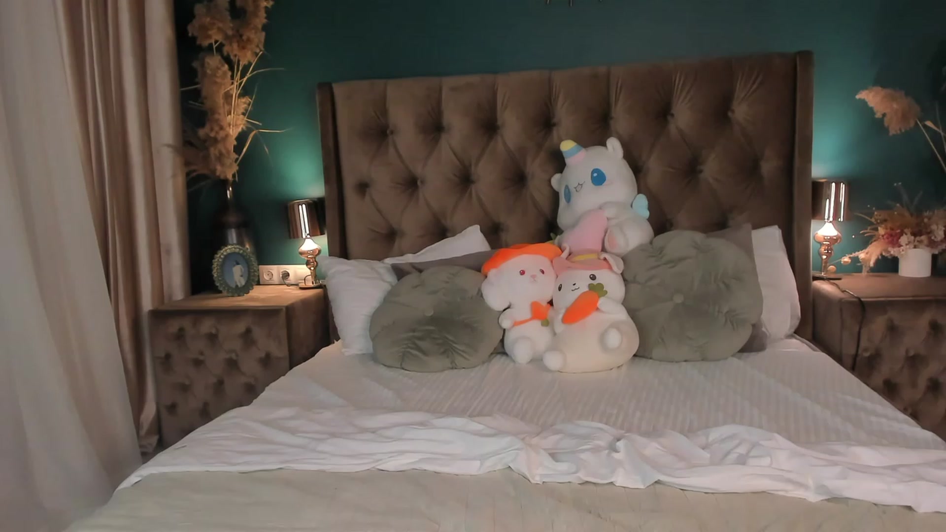 Gallery image thumbnail from ElsaYoung's myfreecams stream on, 11/12/2023, 21:43 image 13 of 20