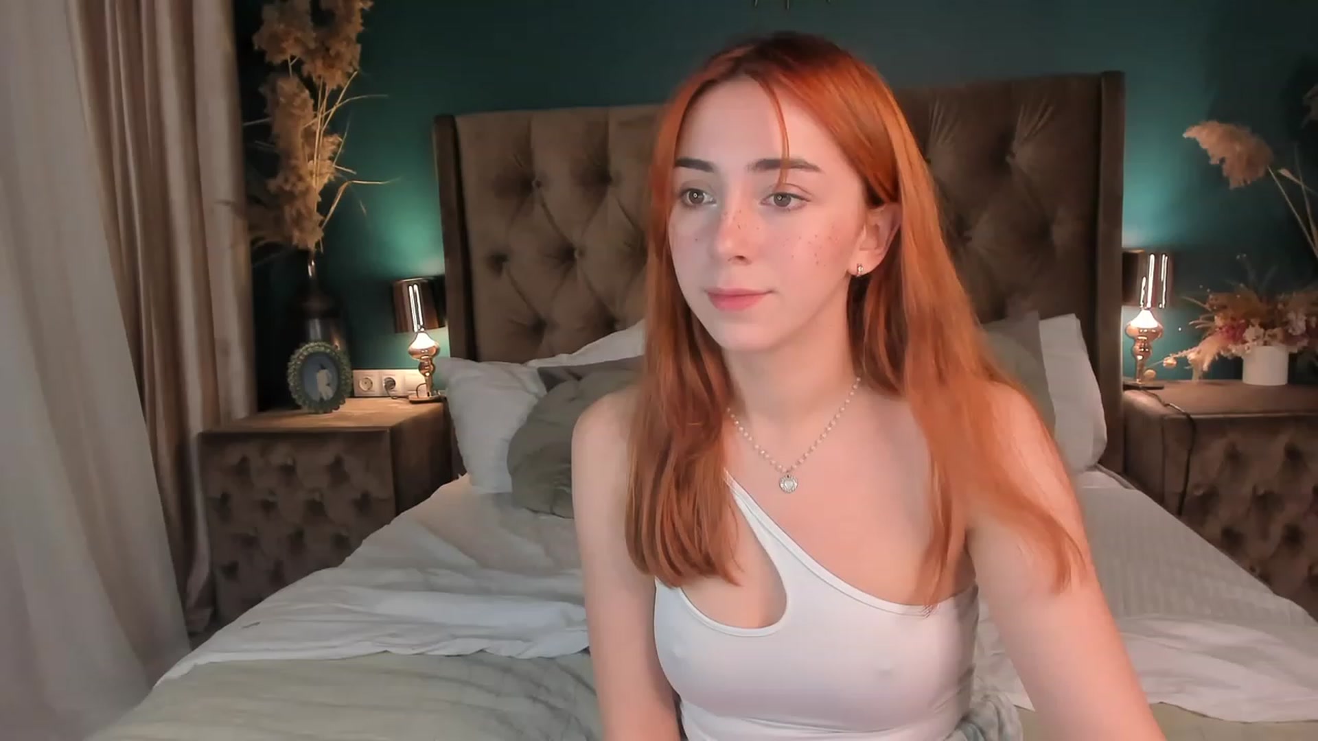 Gallery image thumbnail from ElsaYoung's myfreecams stream on, 11/12/2023, 21:43 image 20 of 20