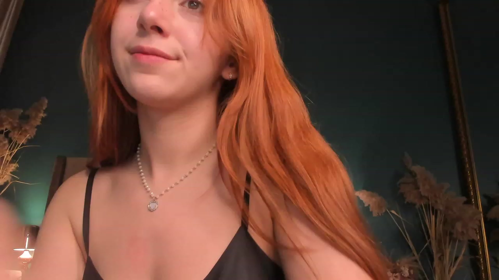Gallery image thumbnail from ElsaYoung's myfreecams stream on, 11/13/2023, 05:15 image 6 of 20