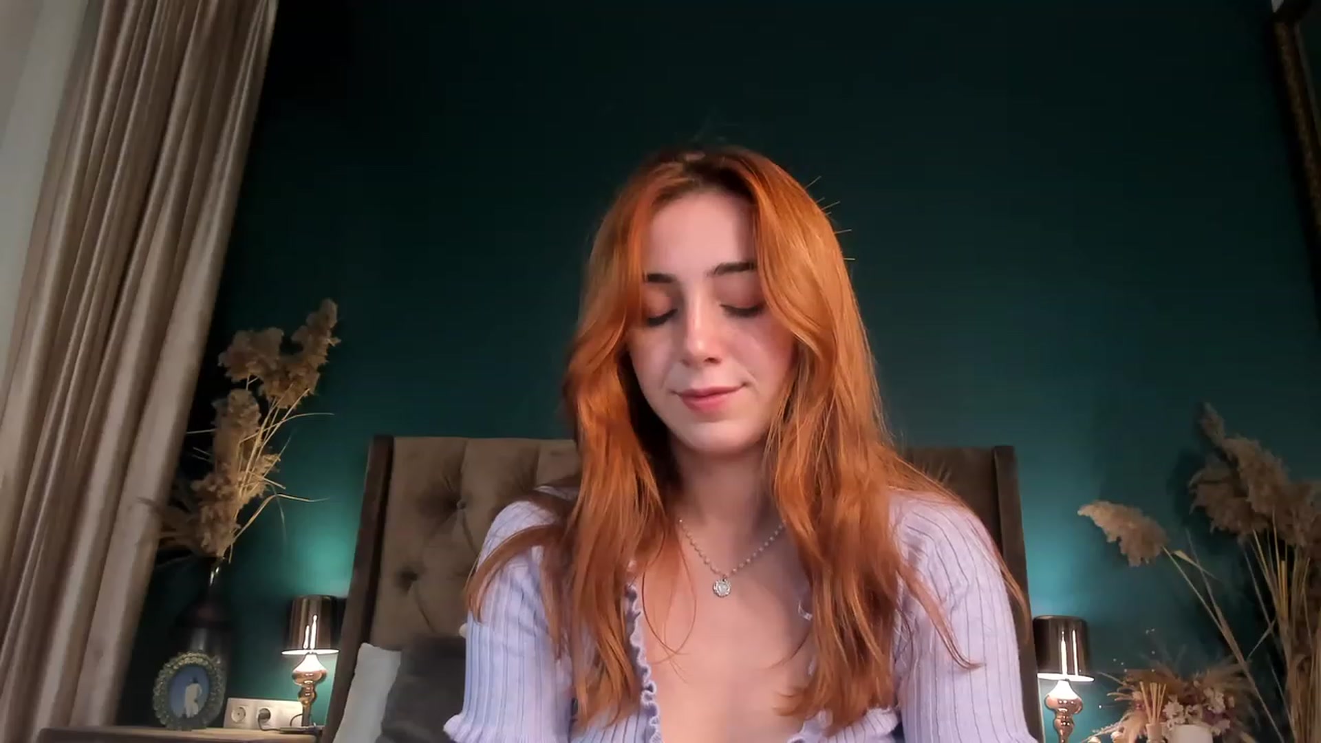 Gallery image thumbnail from ElsaYoung's myfreecams stream on, 11/14/2023, 17:58 image 17 of 20
