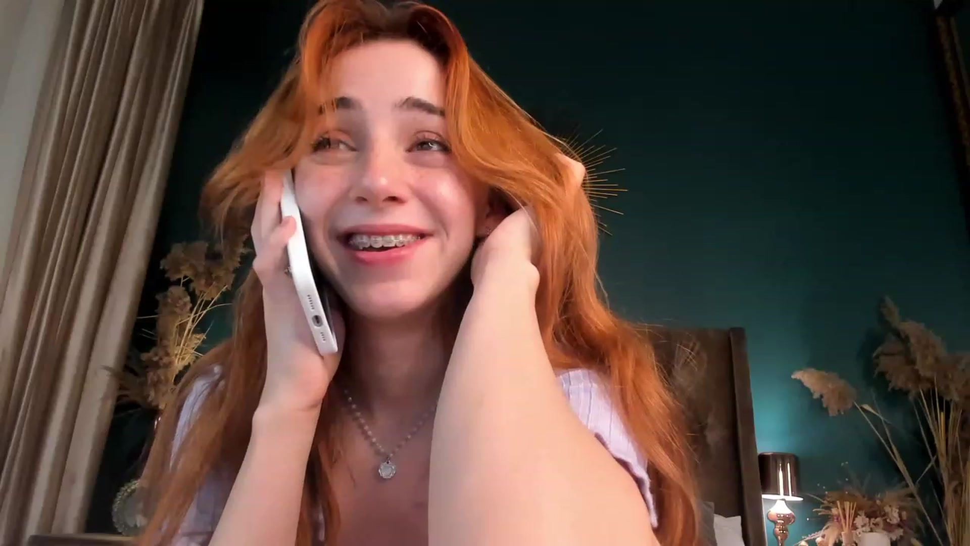 Gallery image thumbnail from ElsaYoung's myfreecams stream on, 11/14/2023, 17:58 image 12 of 20