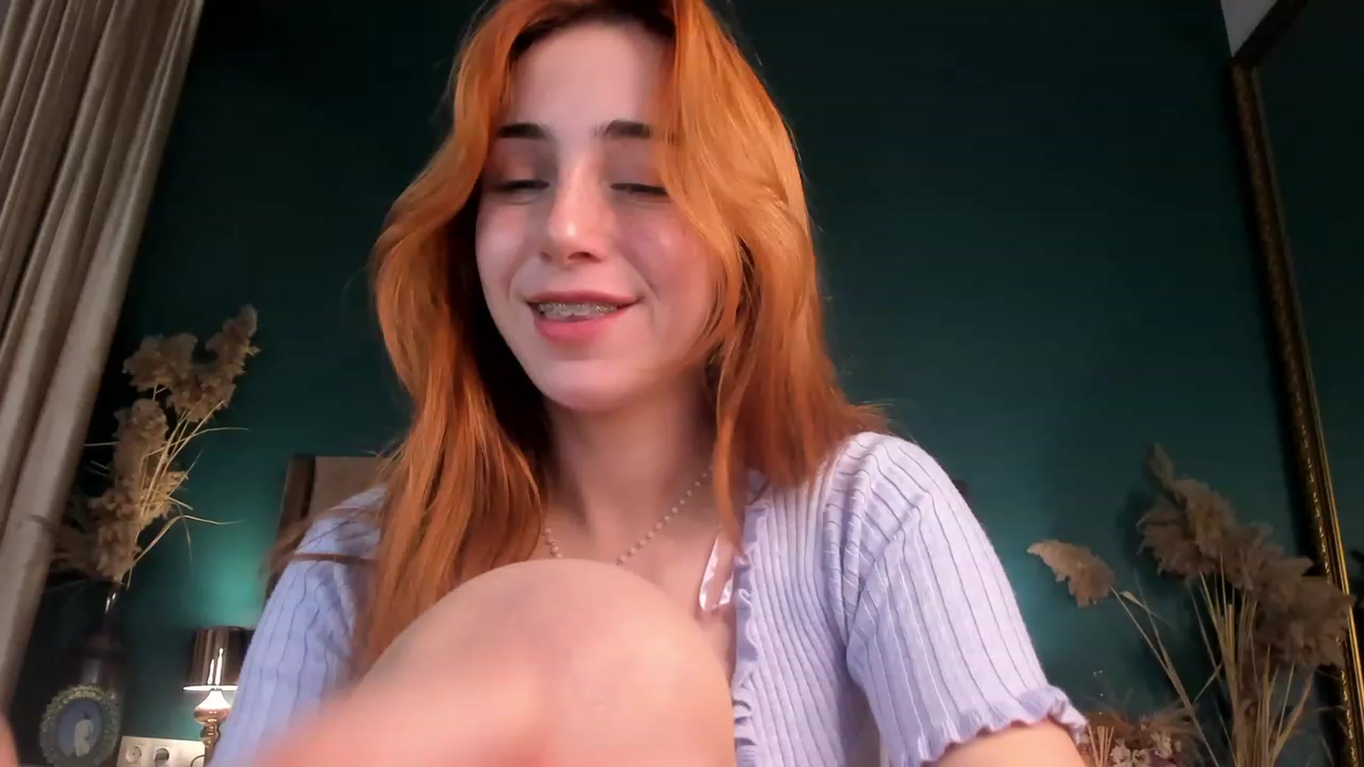 Gallery image thumbnail from ElsaYoung's myfreecams stream on, 11/14/2023, 17:58 image 1 of 20