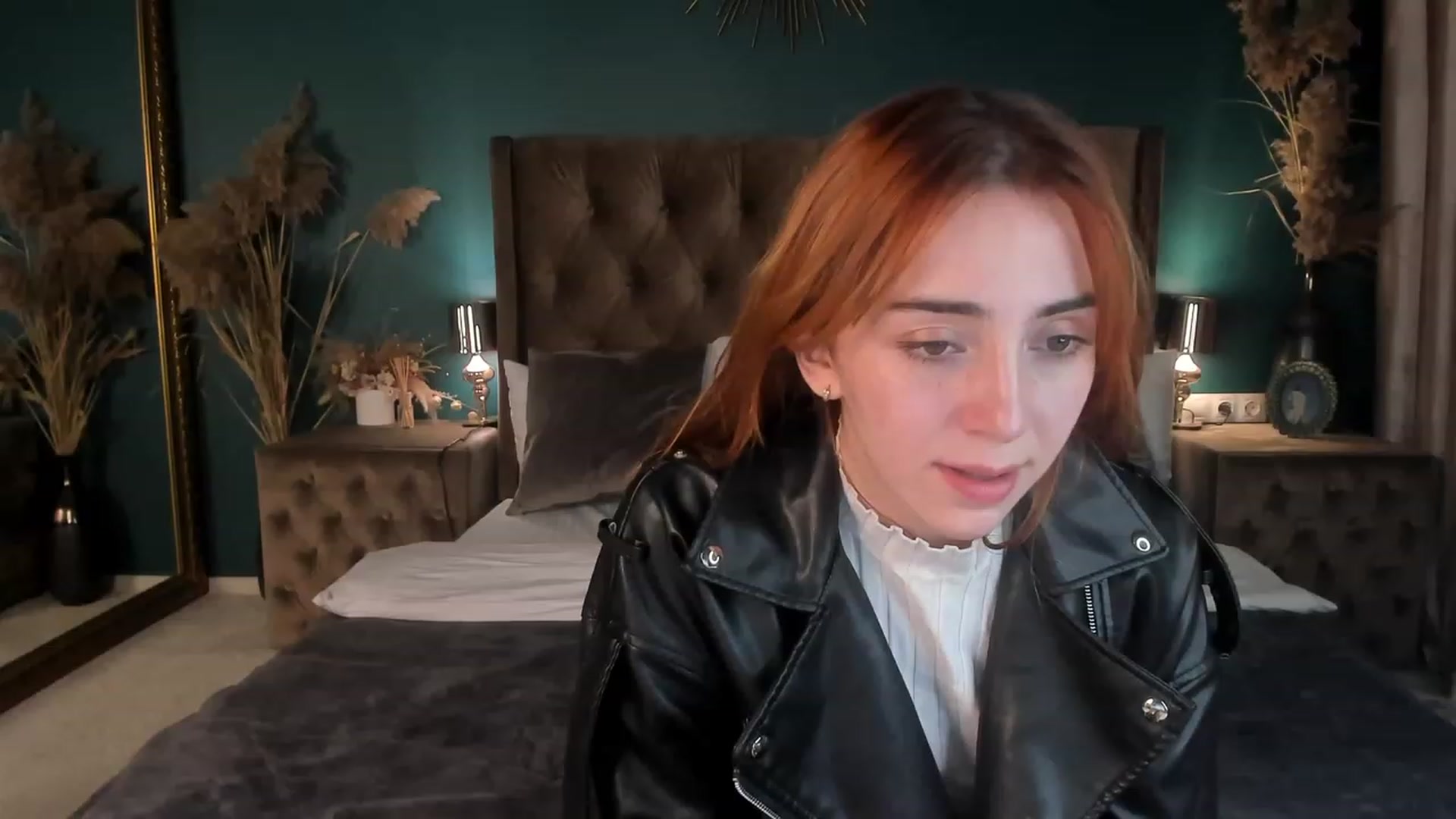 Gallery image thumbnail from ElsaYoung's myfreecams stream on, 11/16/2023, 20:35 image 10 of 20